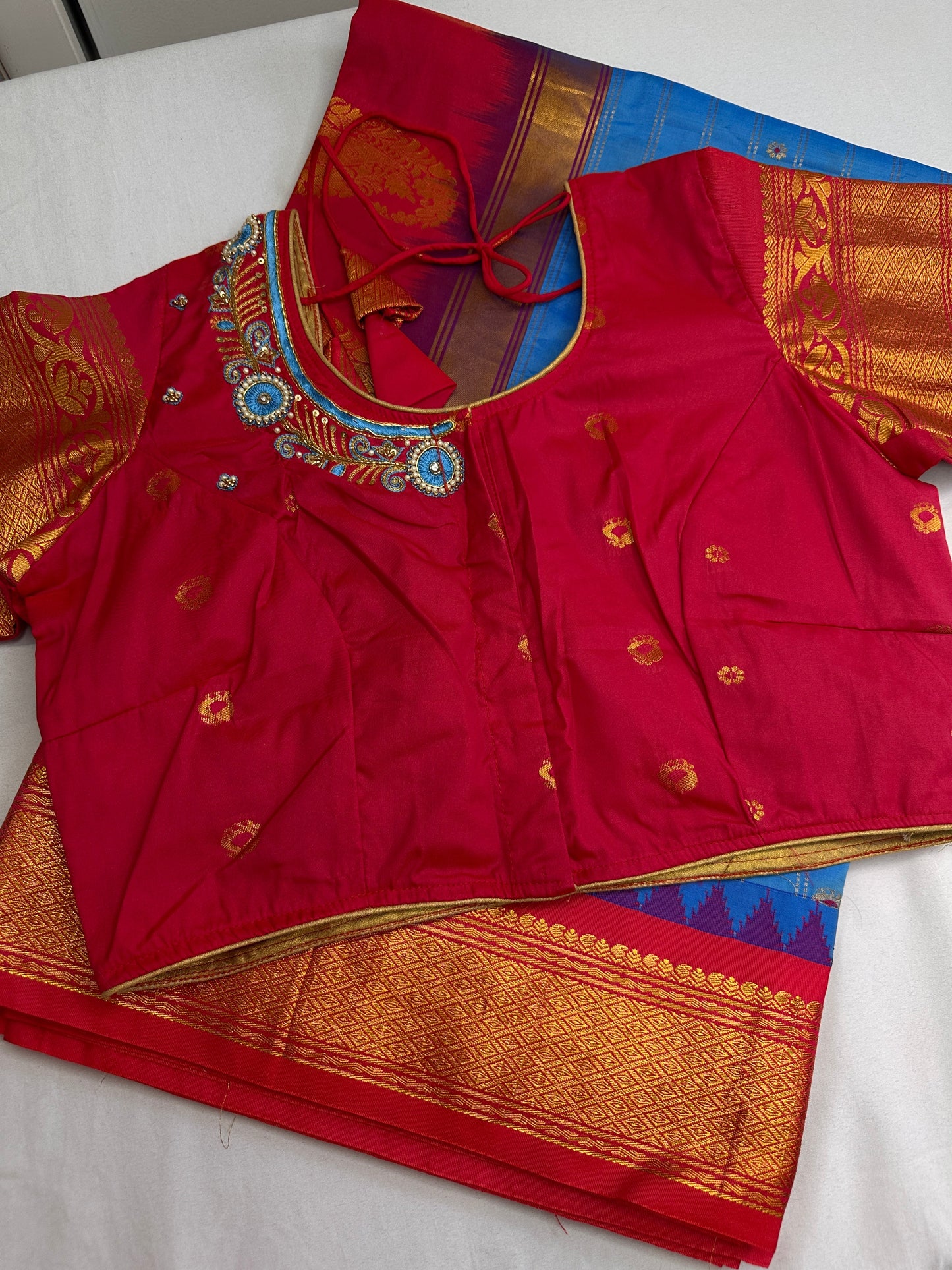 Gadwal Pattu Blue Pink Soft Silk Saree