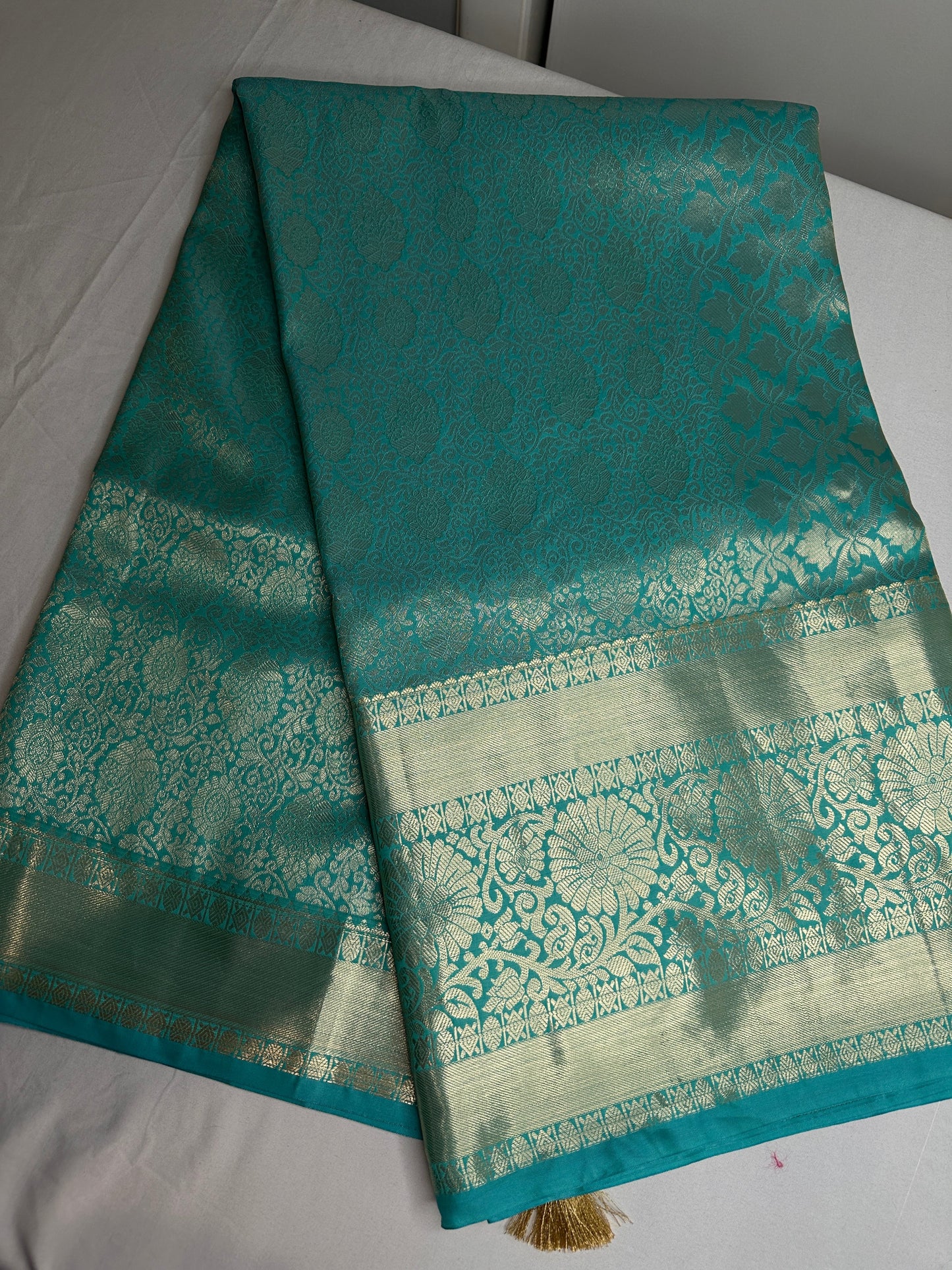 Kanchi Pattu Light Weight Soft Semi Silk Saree