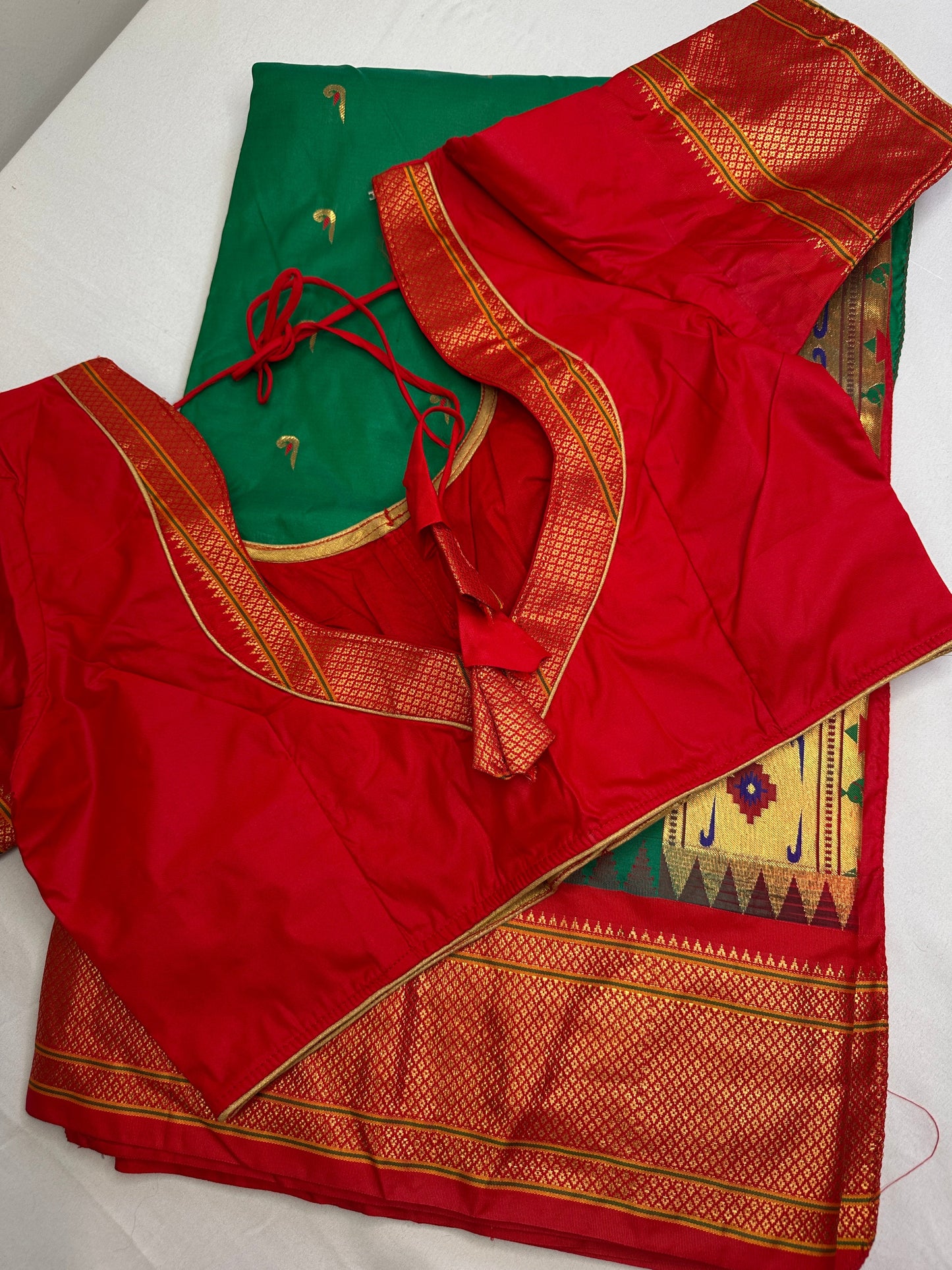 Semi Gadwal  Silk Paithani Green Red Saree
