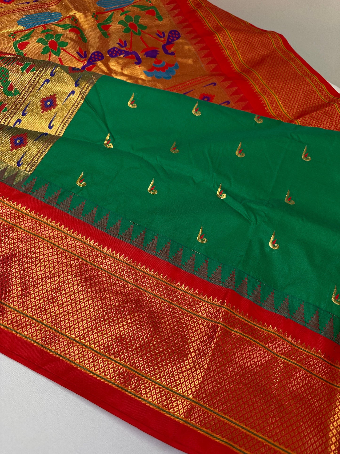Semi Gadwal  Silk Paithani Green Red Saree