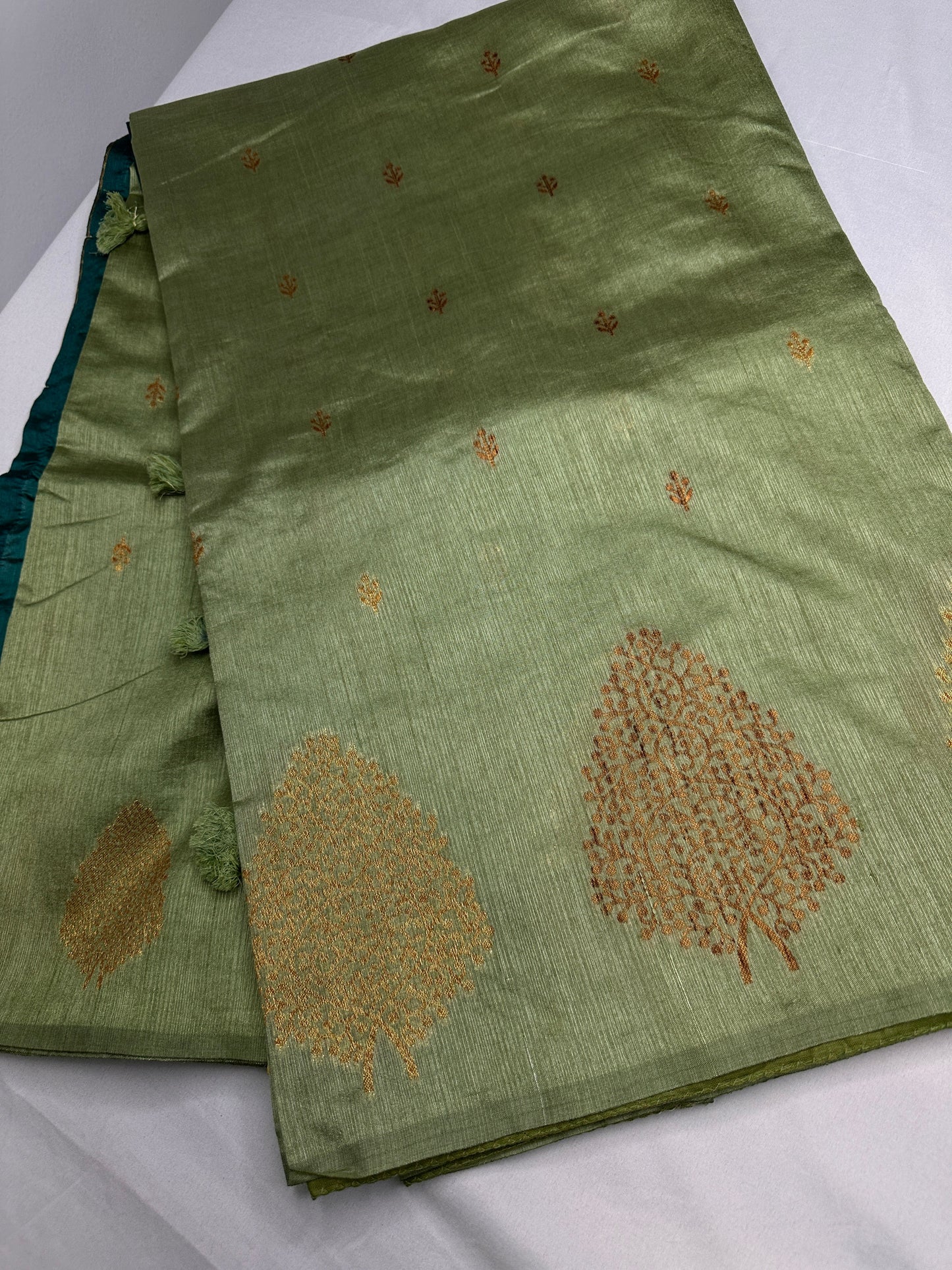 Raw Mango Light Weight Green Saree