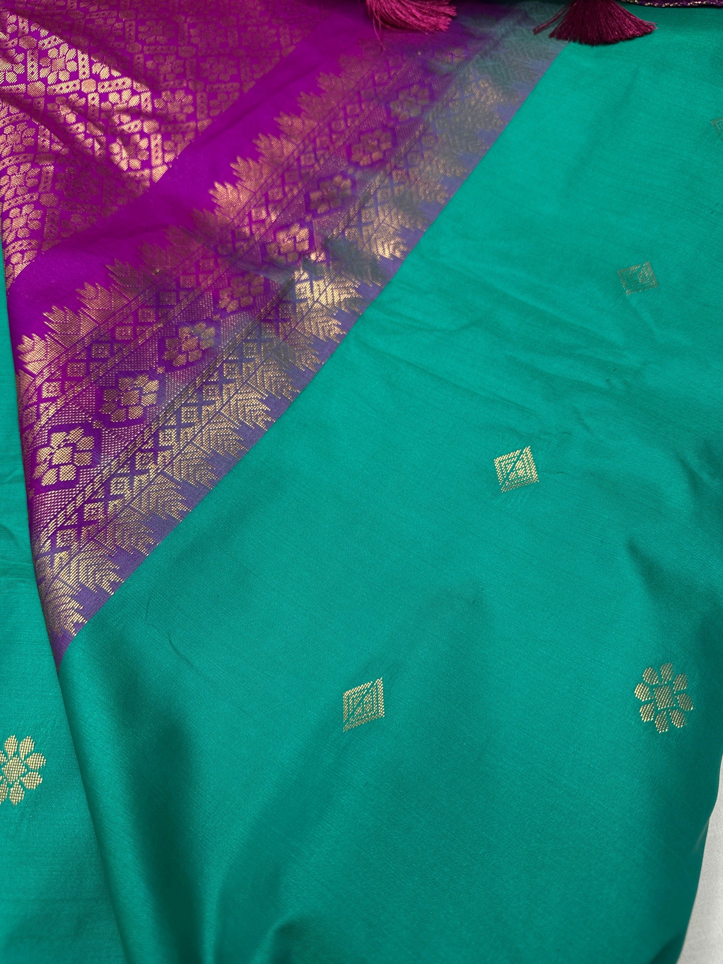 Small Border Semi Gadwal Silk Green Magenta Saree
