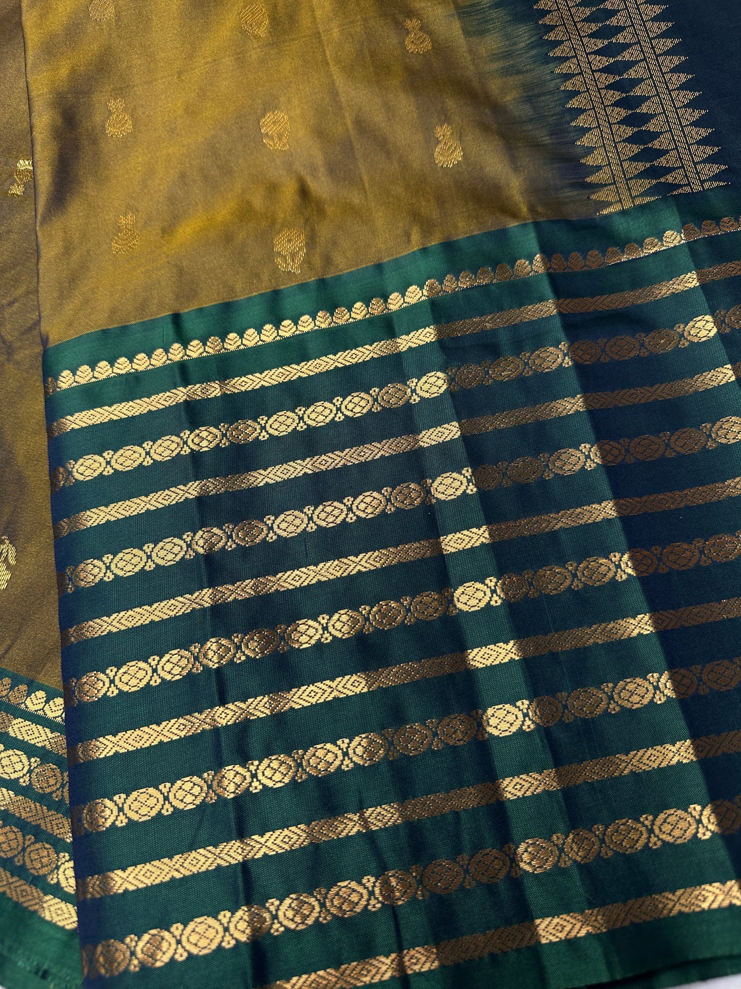 Mangalgiri Pattu Green Soft Silk Saree