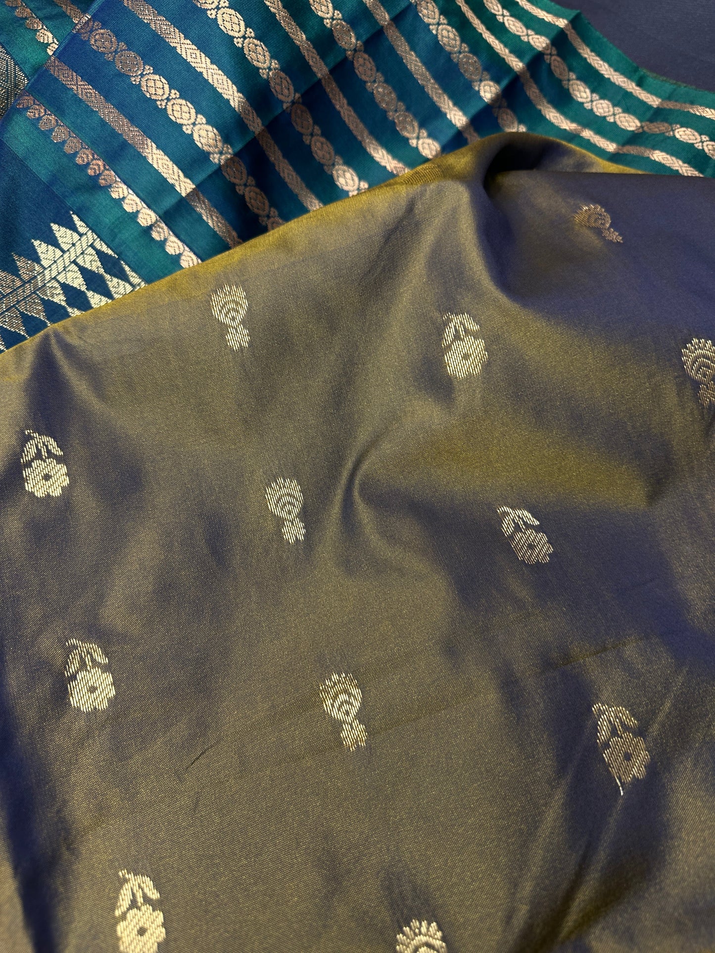 Mangalgiri Pattu Green Soft Silk Saree