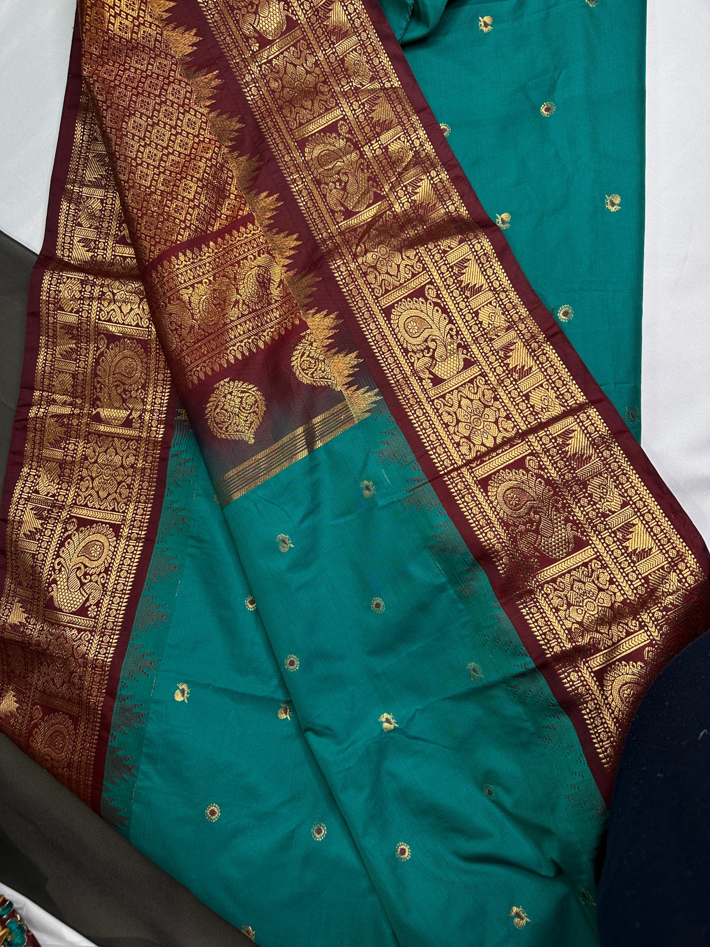 Small Border Semi Gadwal Silk Green Red Saree