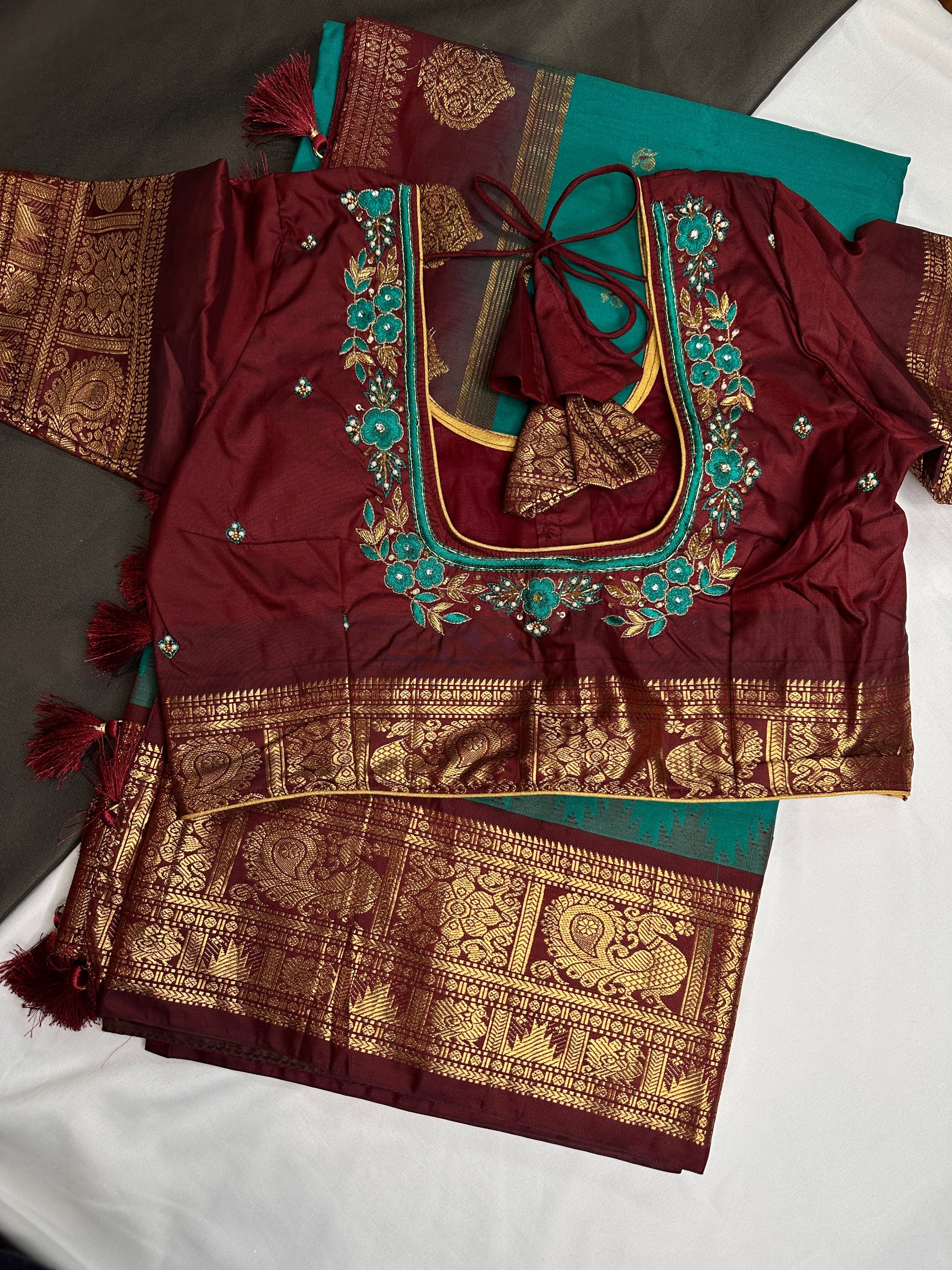 Small Border Semi Gadwal Silk Green Red Saree