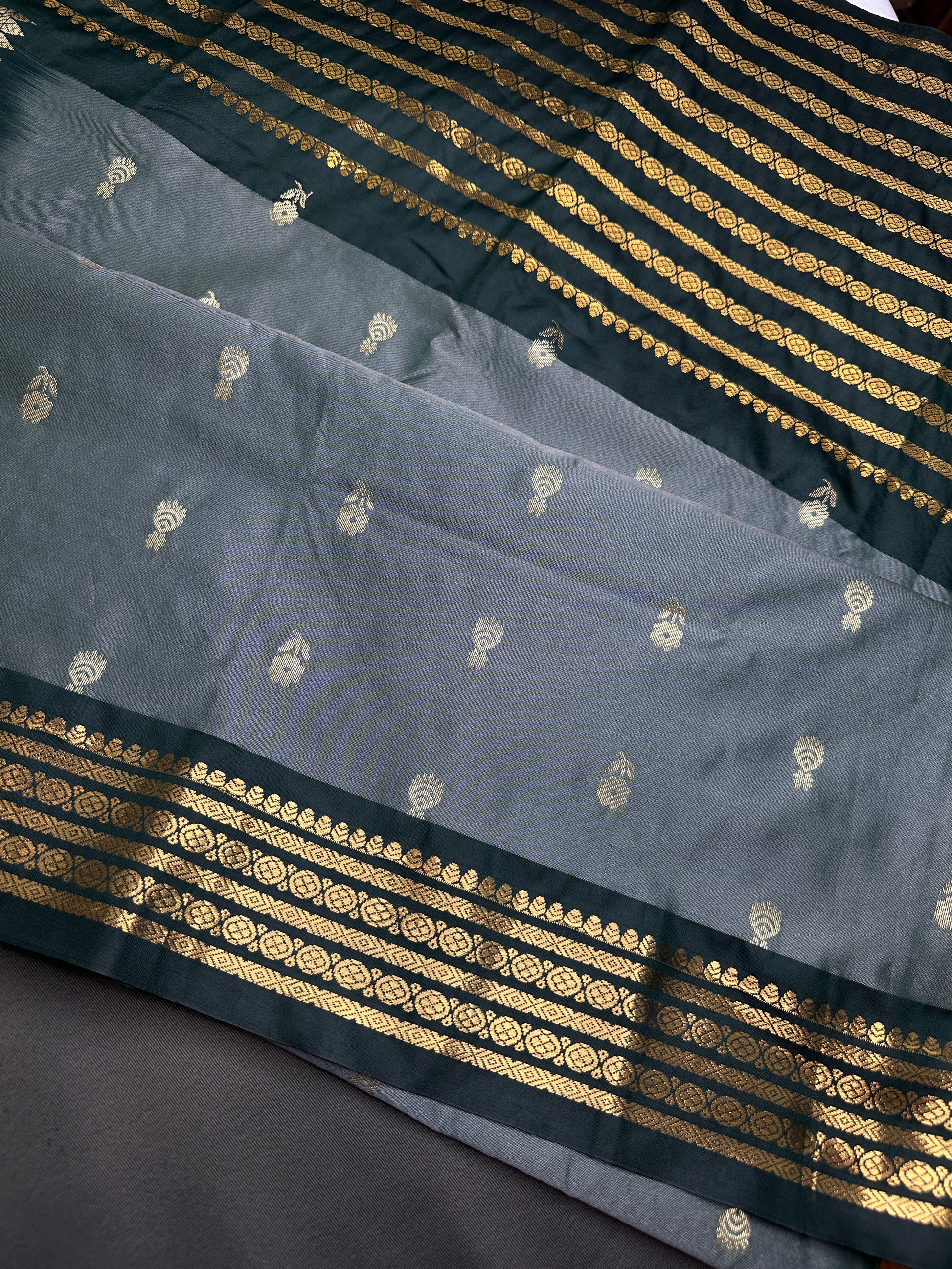Mangalgiri Pattu Green Soft Silk Saree - 