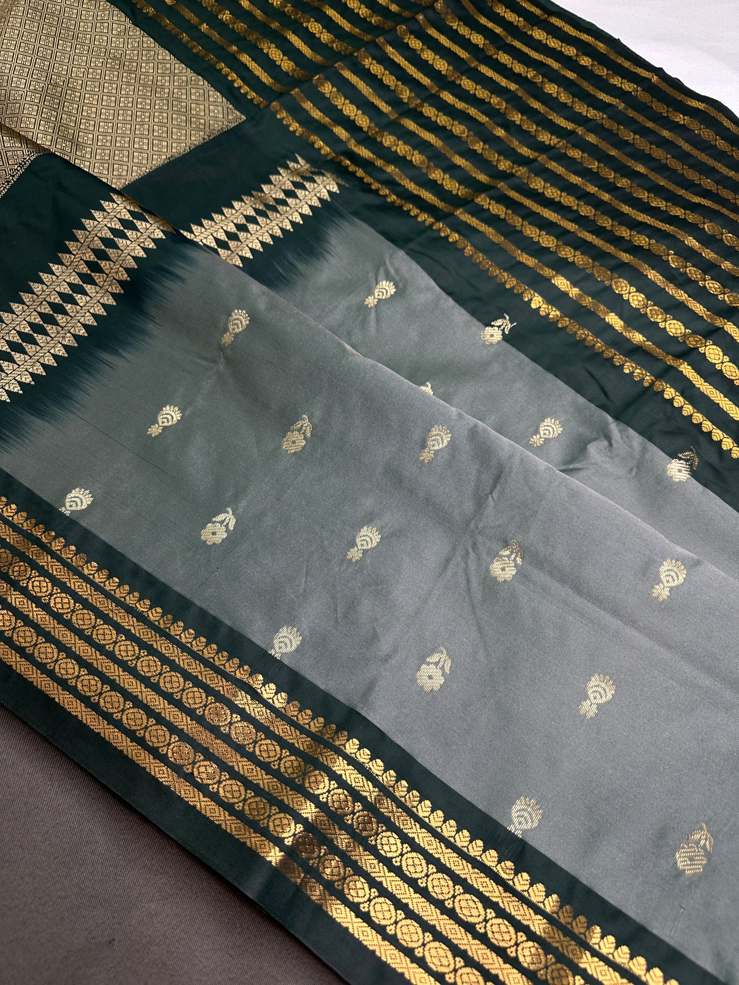 Mangalgiri Pattu Green Soft Silk Saree - 