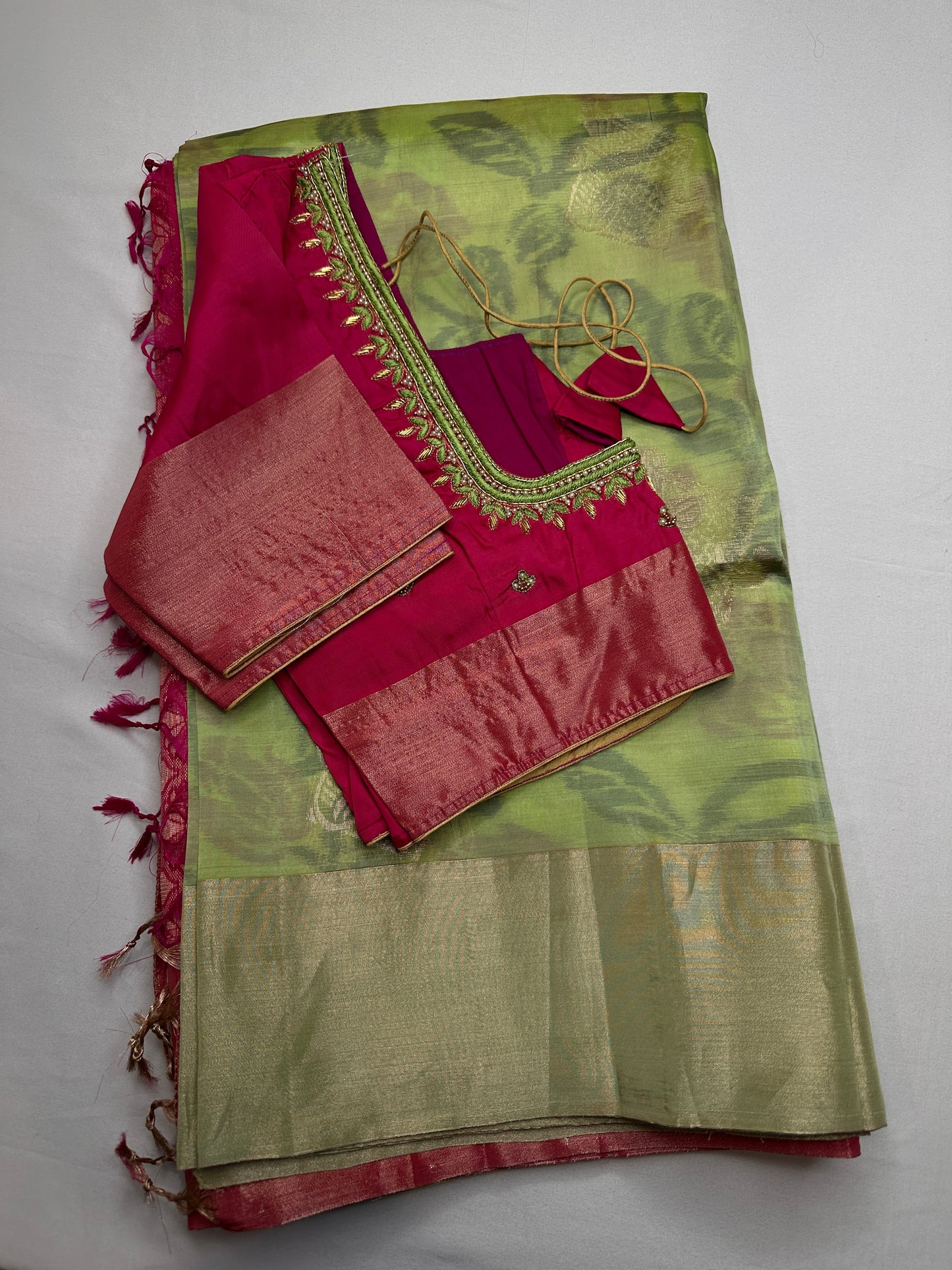 Green Pink Semi Uppada Silk Butta Saree