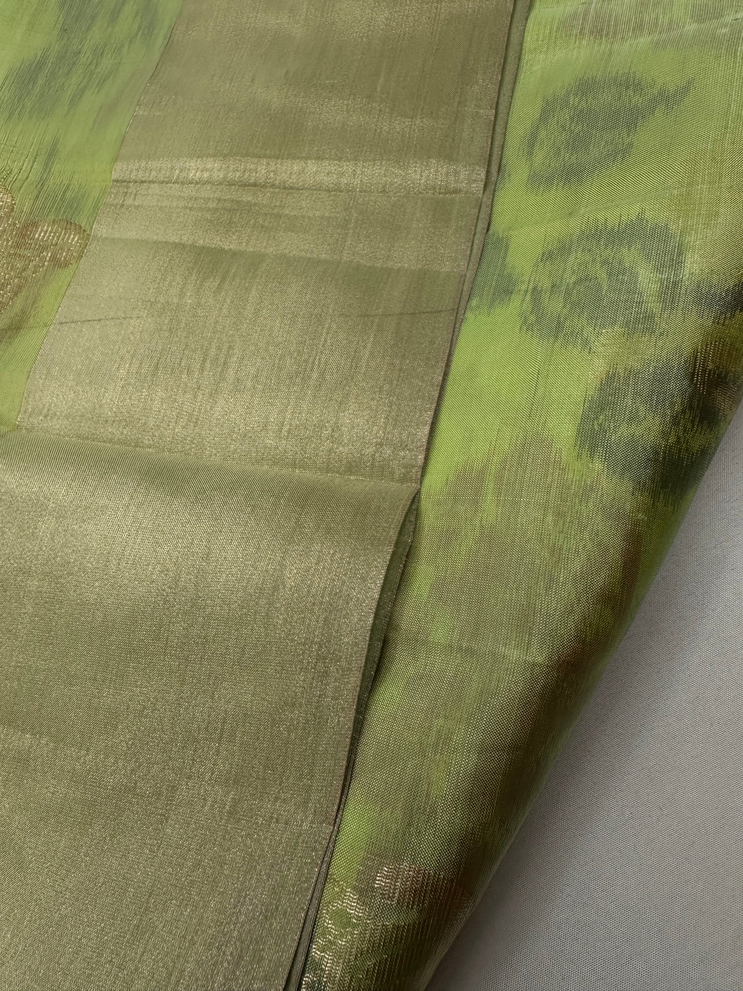 Green Pink Semi Uppada Silk Butta Saree