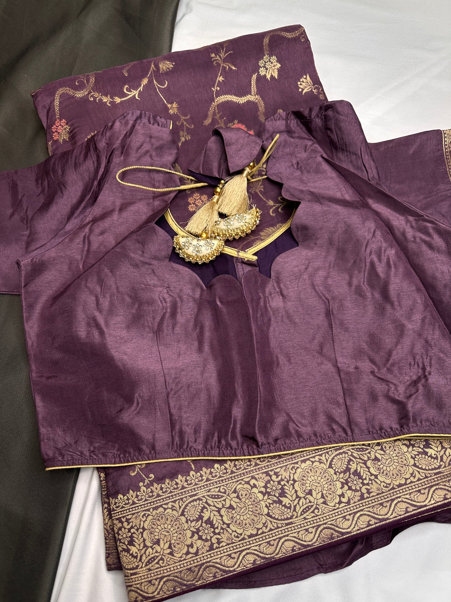 Banarsi Munga Silk Mauve Purple Saree