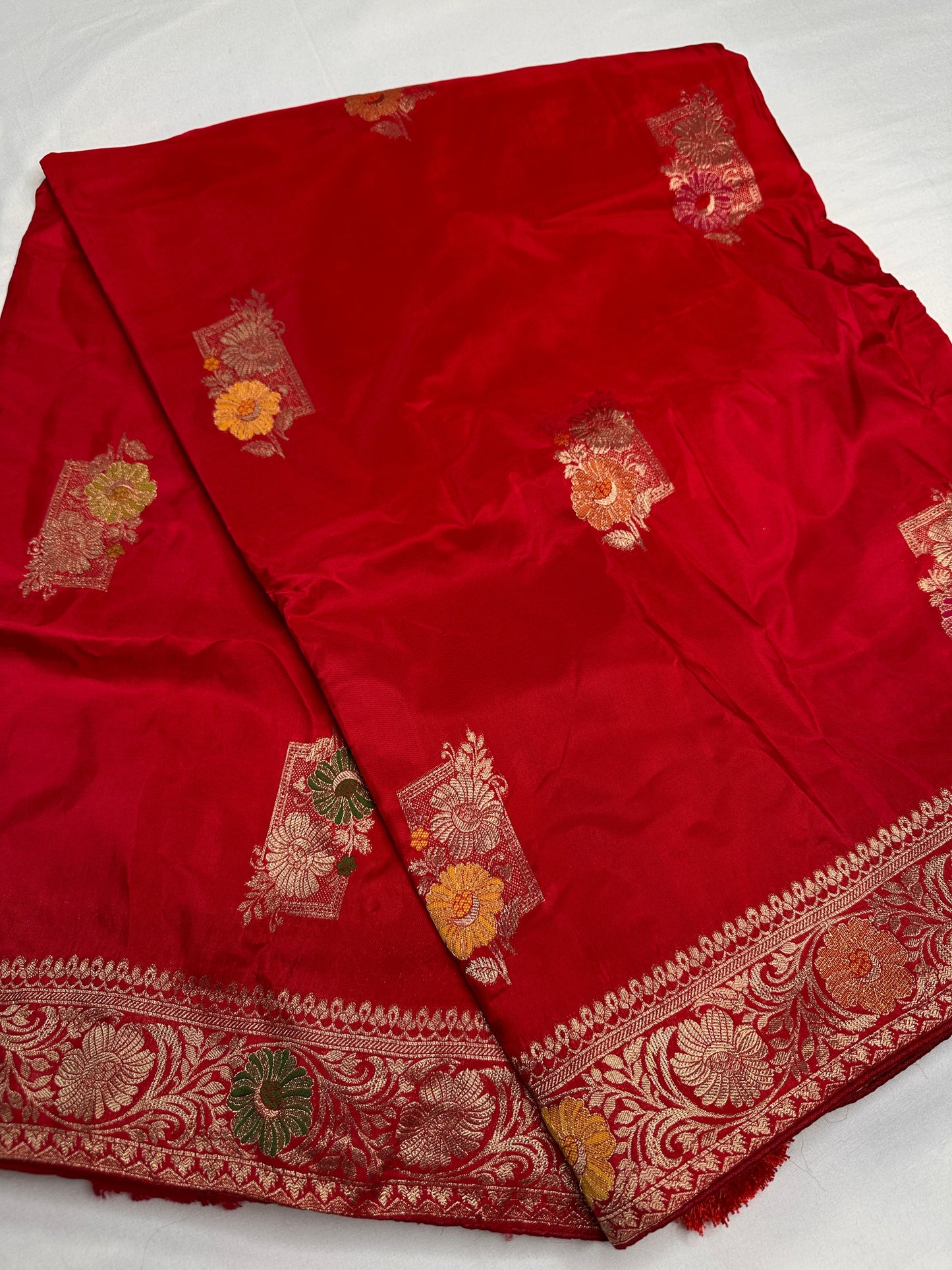 Red Banarsi Weaving Silk Saree