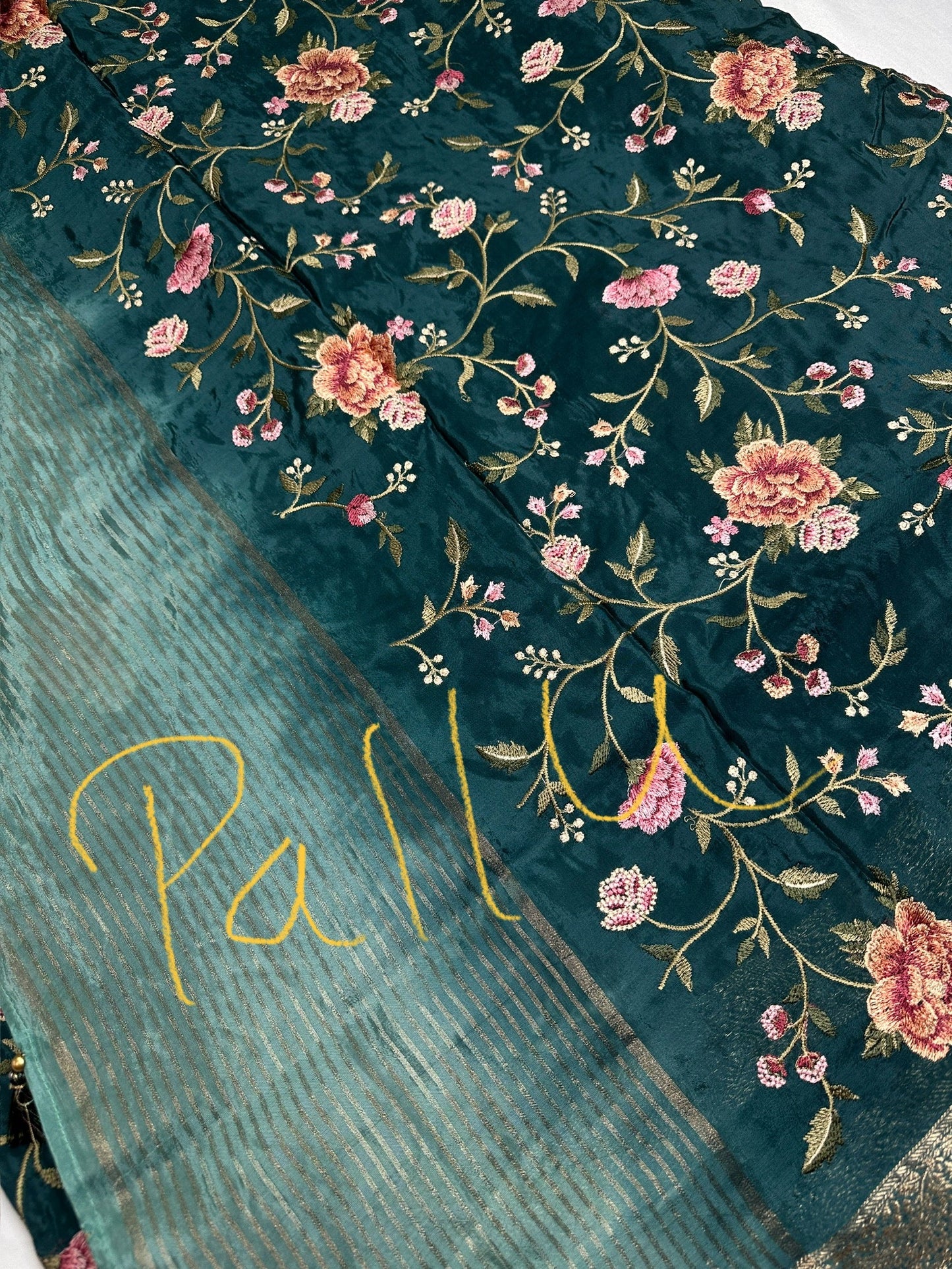 Floral Embroidery Crepe Tissue Saree