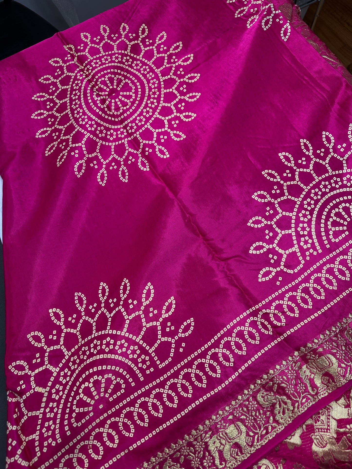Bandhani Bhandej Pink Gajji Silk Saree
