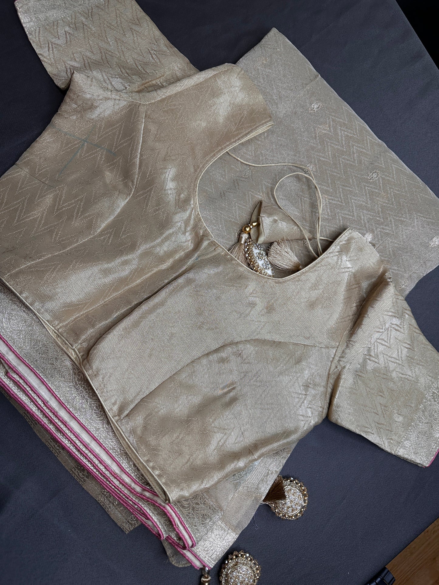 Banarsi Tissue Georgettte Gold Saree