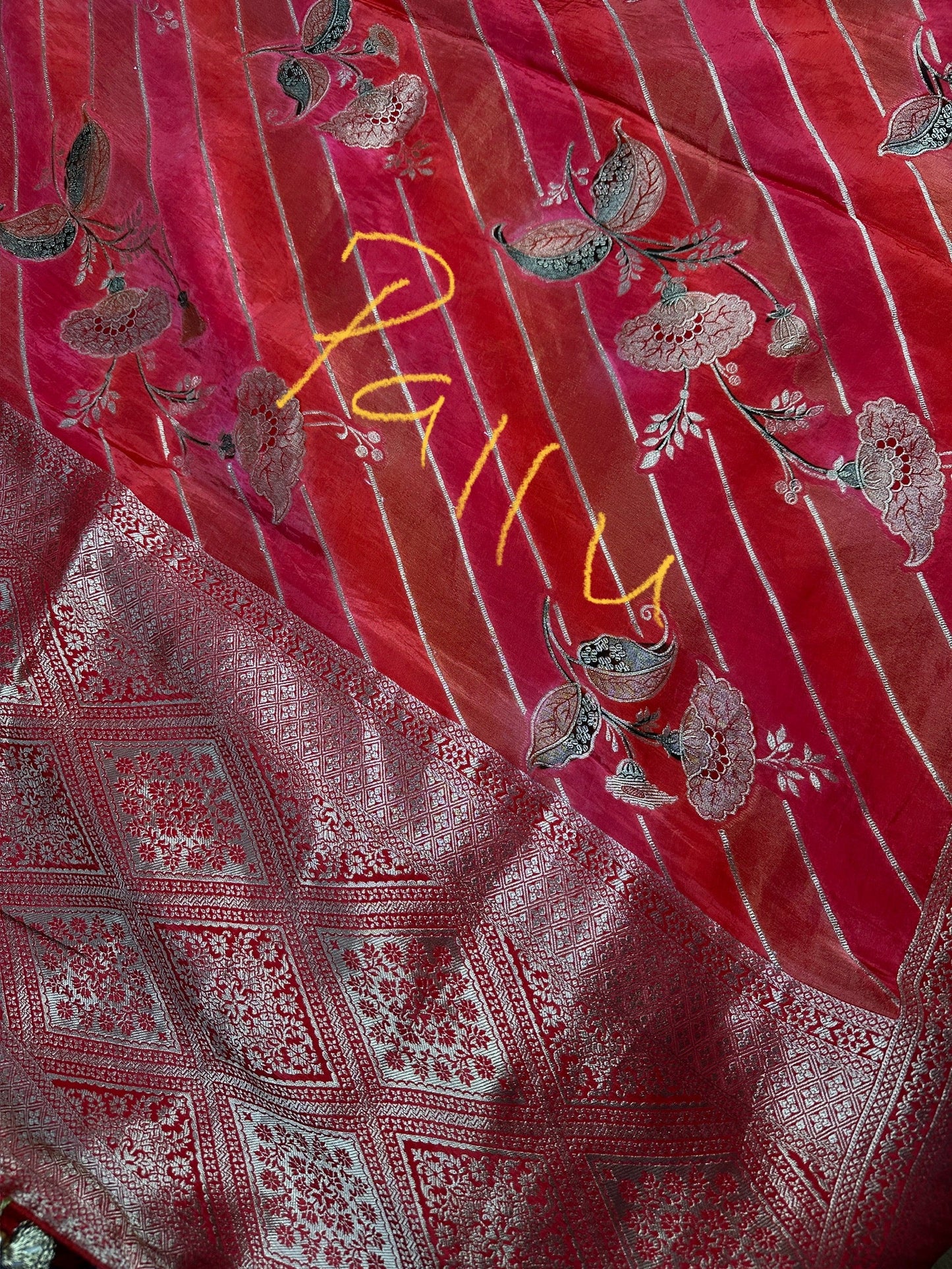 Red Banarsi Crepe Floral Lehriya Weaving Saree