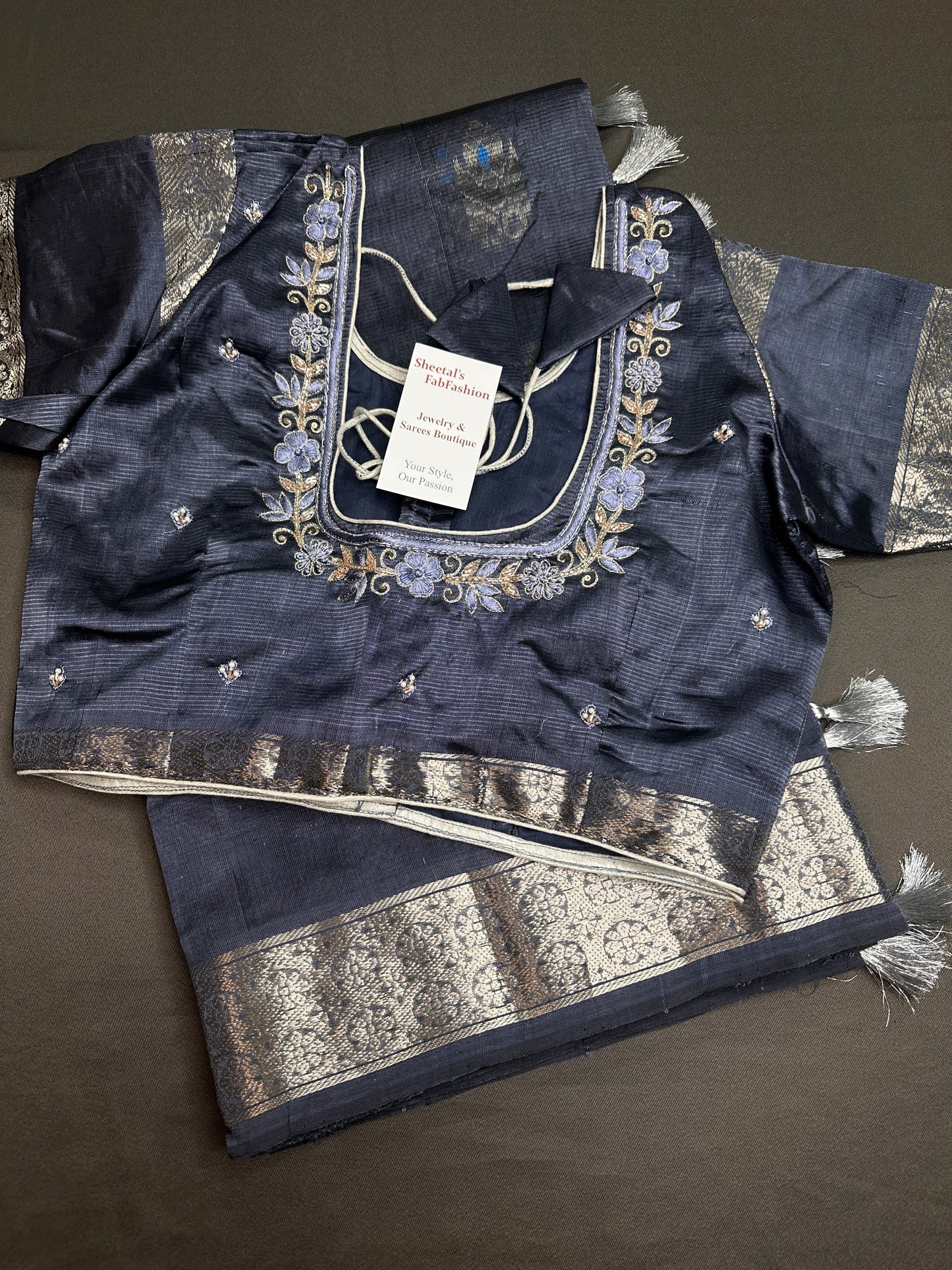 Gray Mangalgiri Pure Silk Handloom Saree