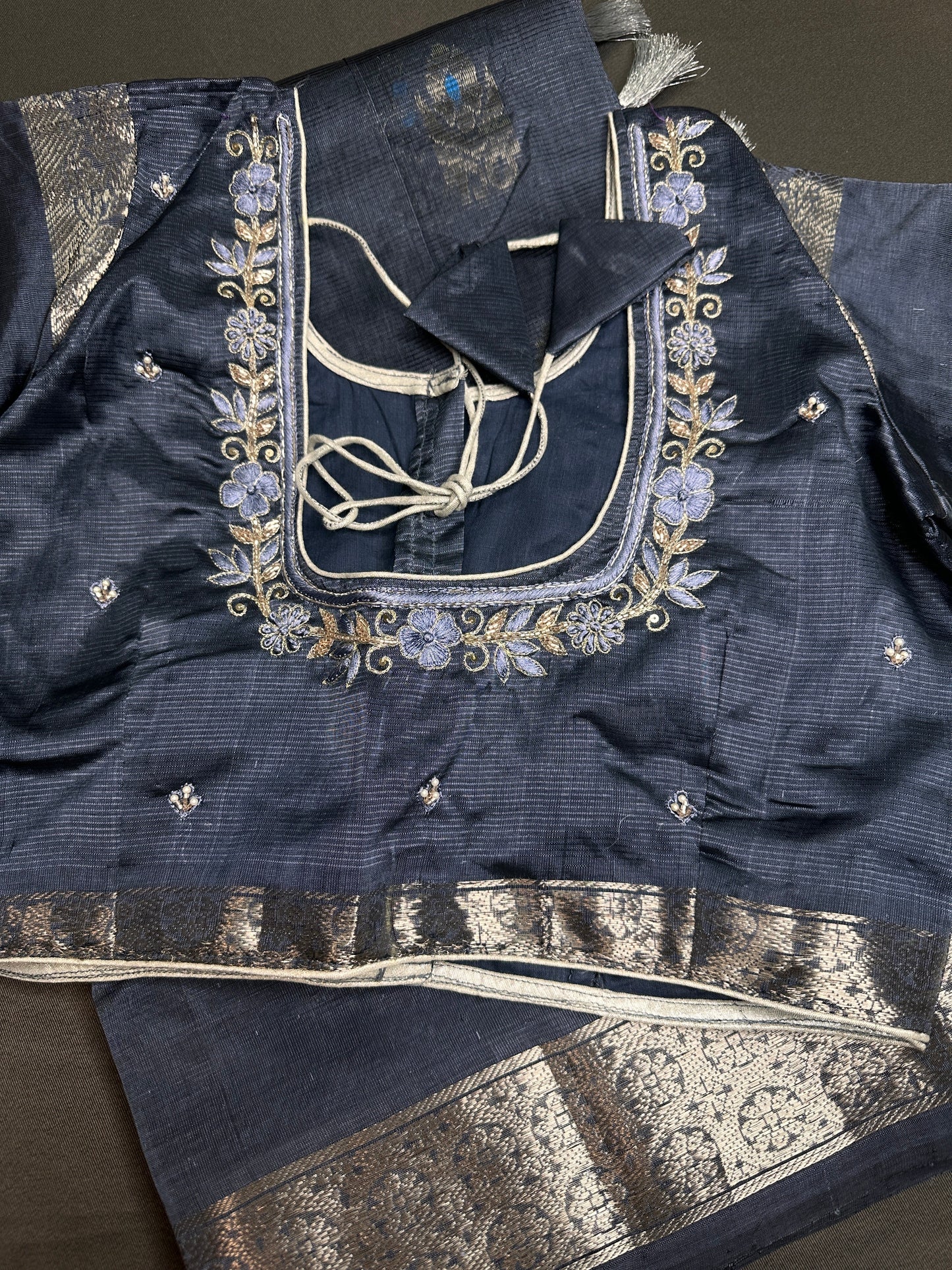 Gray Mangalgiri Pure Silk Handloom Saree