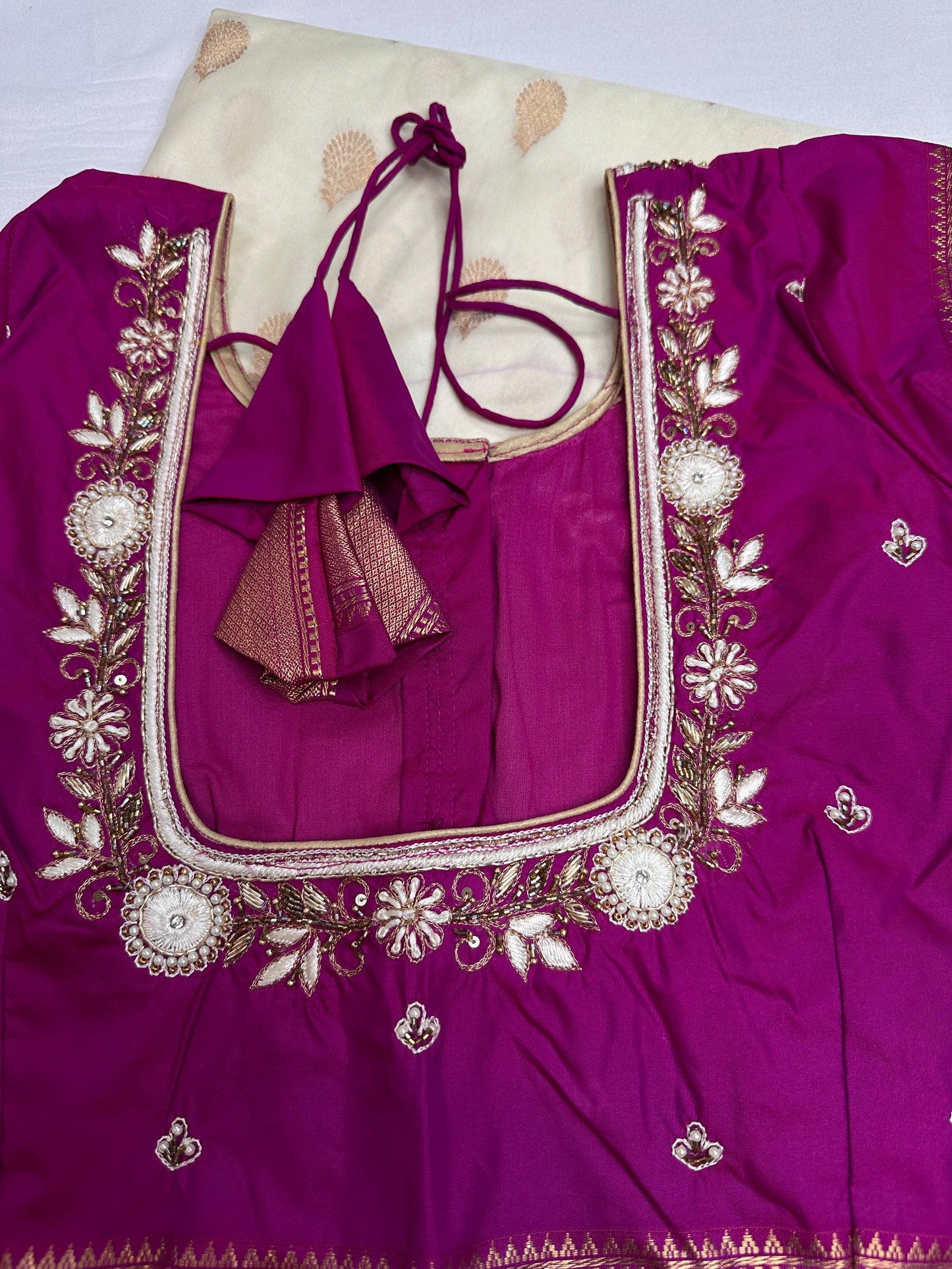 Cream Pink Semi Gadwal Saree