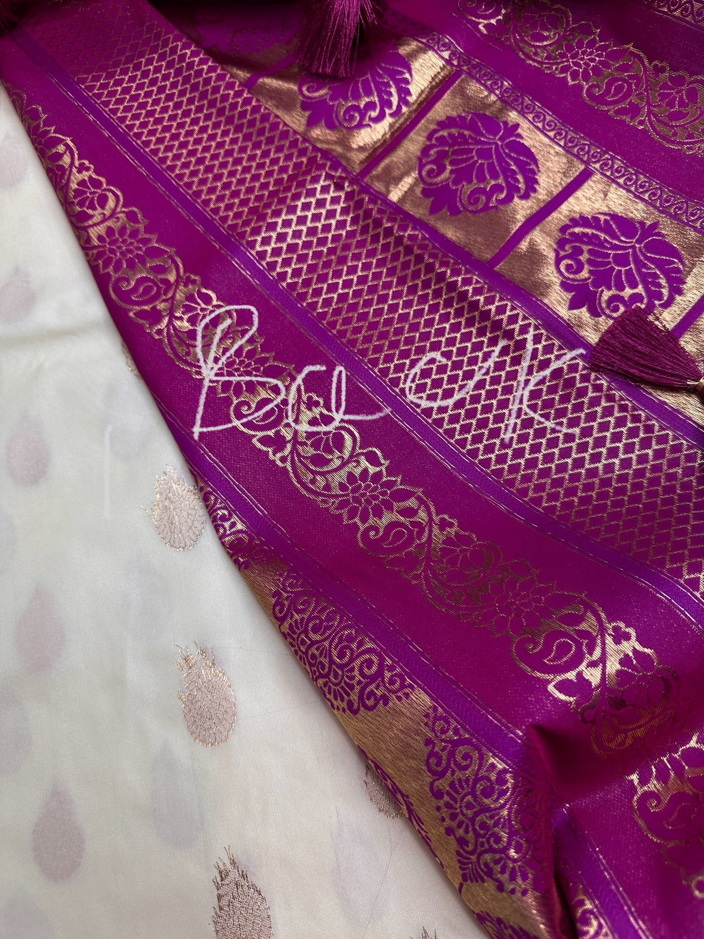 Cream Pink Semi Gadwal Saree