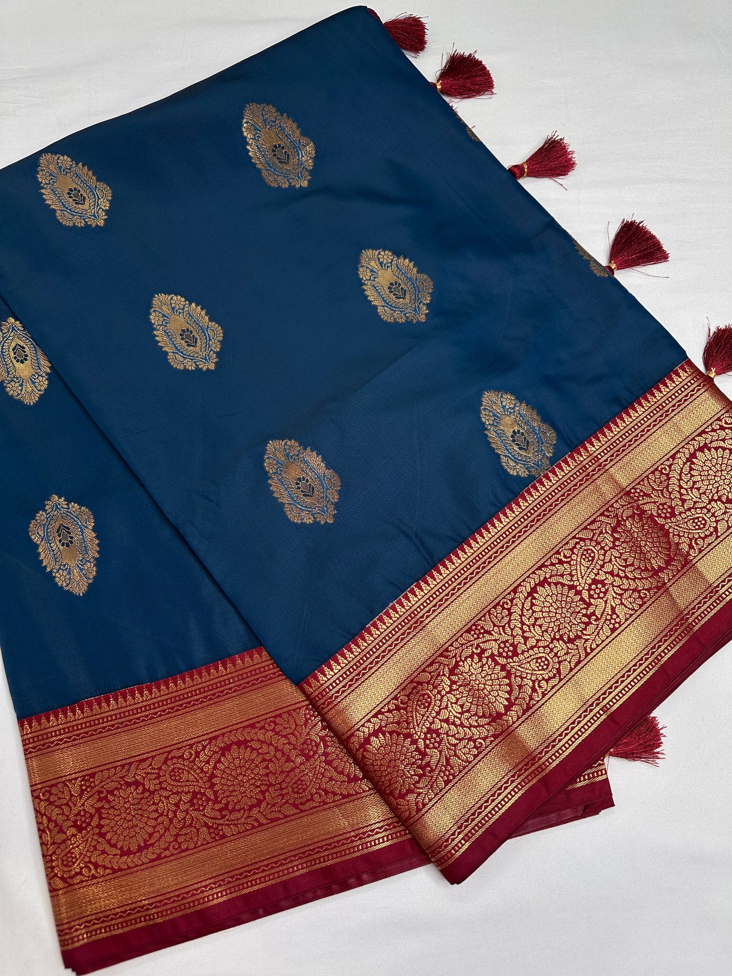Blue Maroon Traditional Semi Gadwal Saree