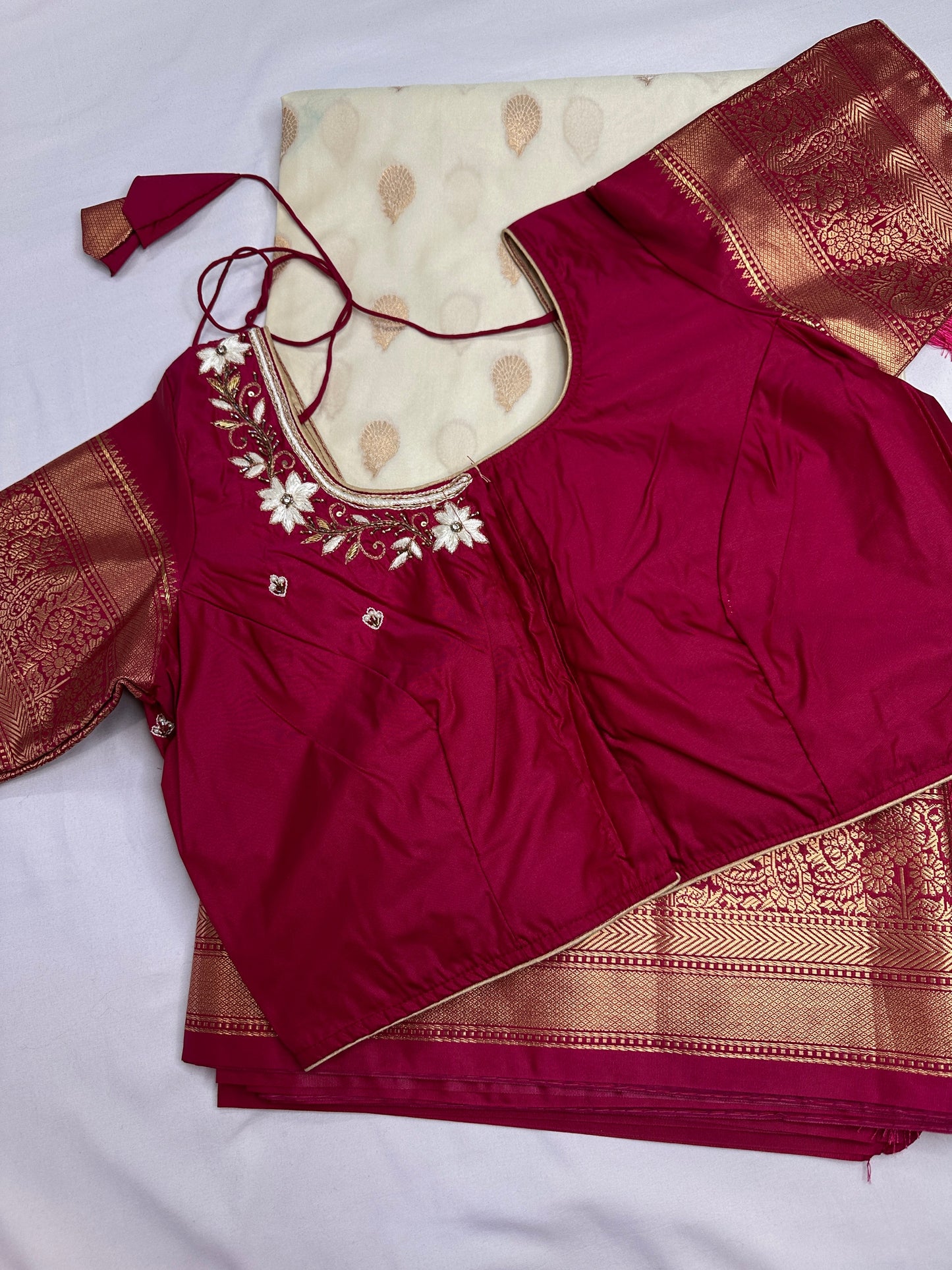 Cream Pink Semi Gadwal Saree