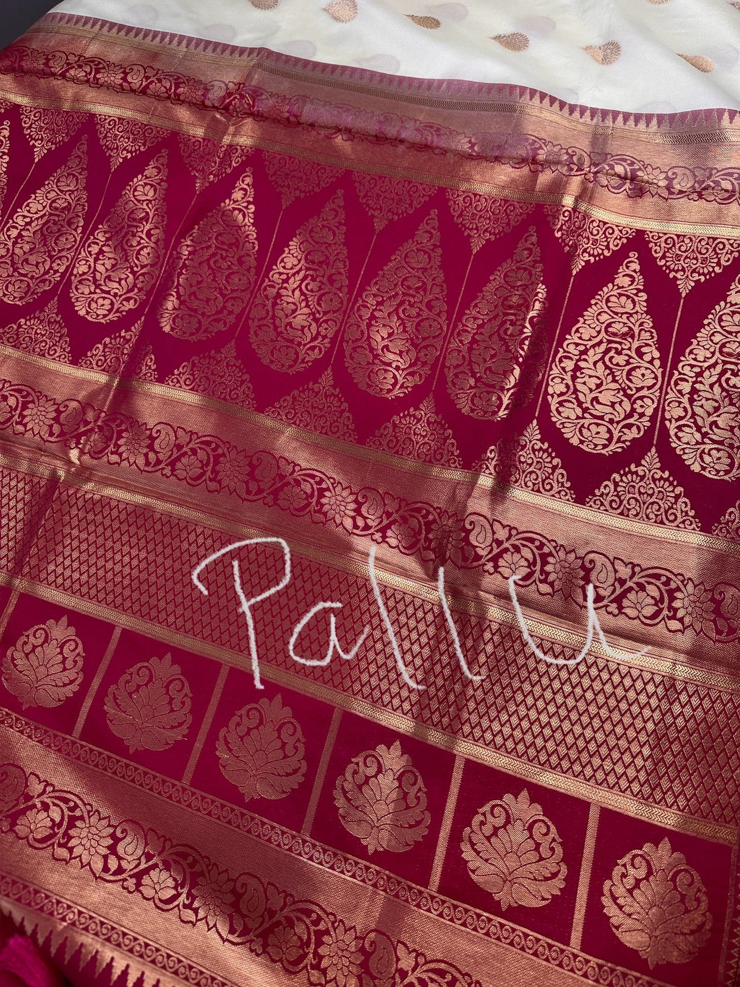 Cream Pink Semi Gadwal Saree