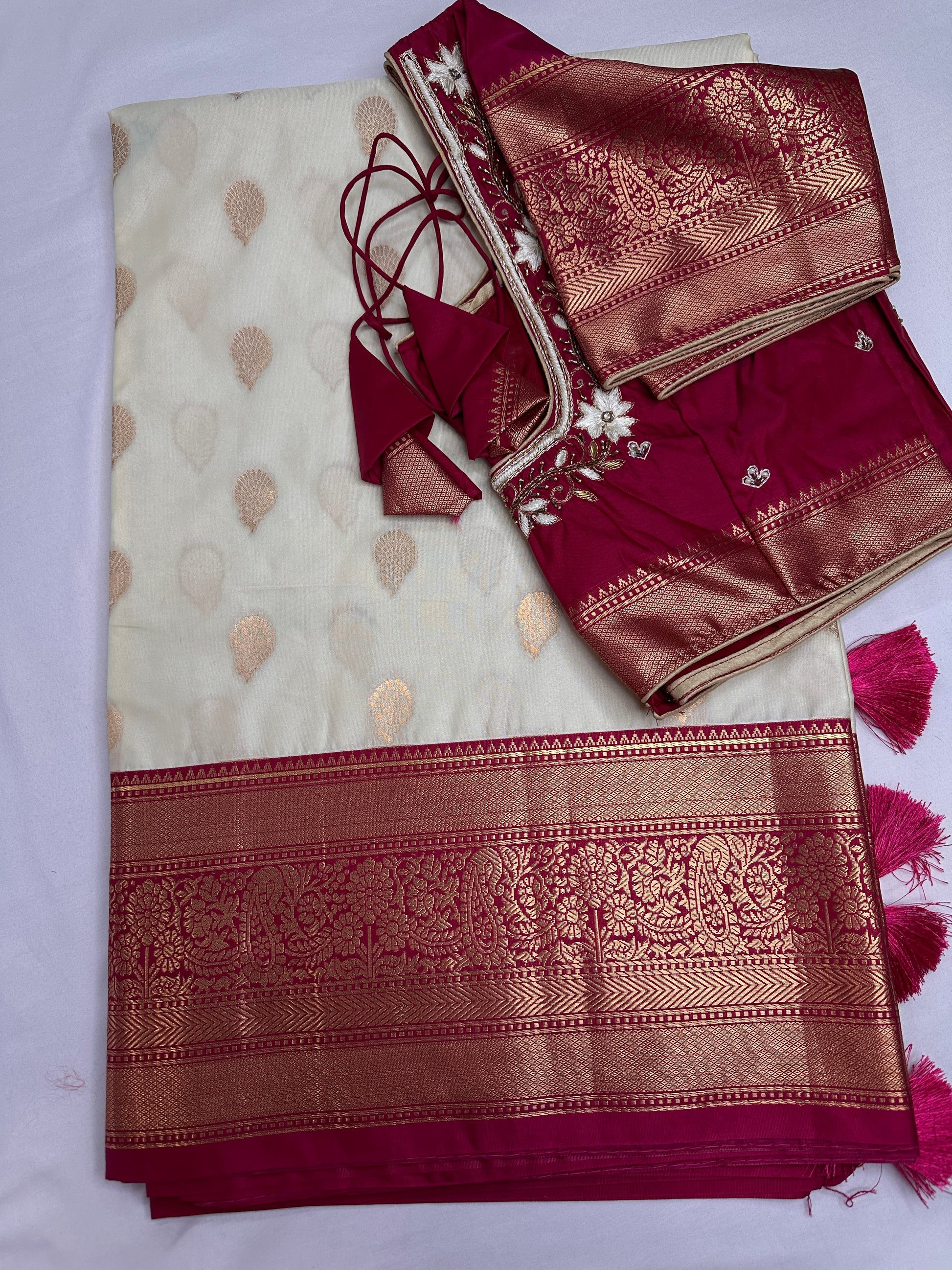 Cream Pink Semi Gadwal Saree