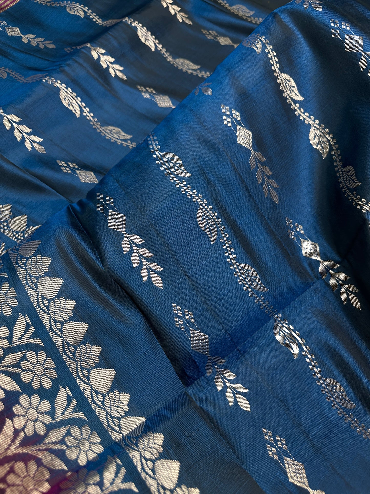Blue Magenta Light Weight Kanchi Soft Silk  Saree