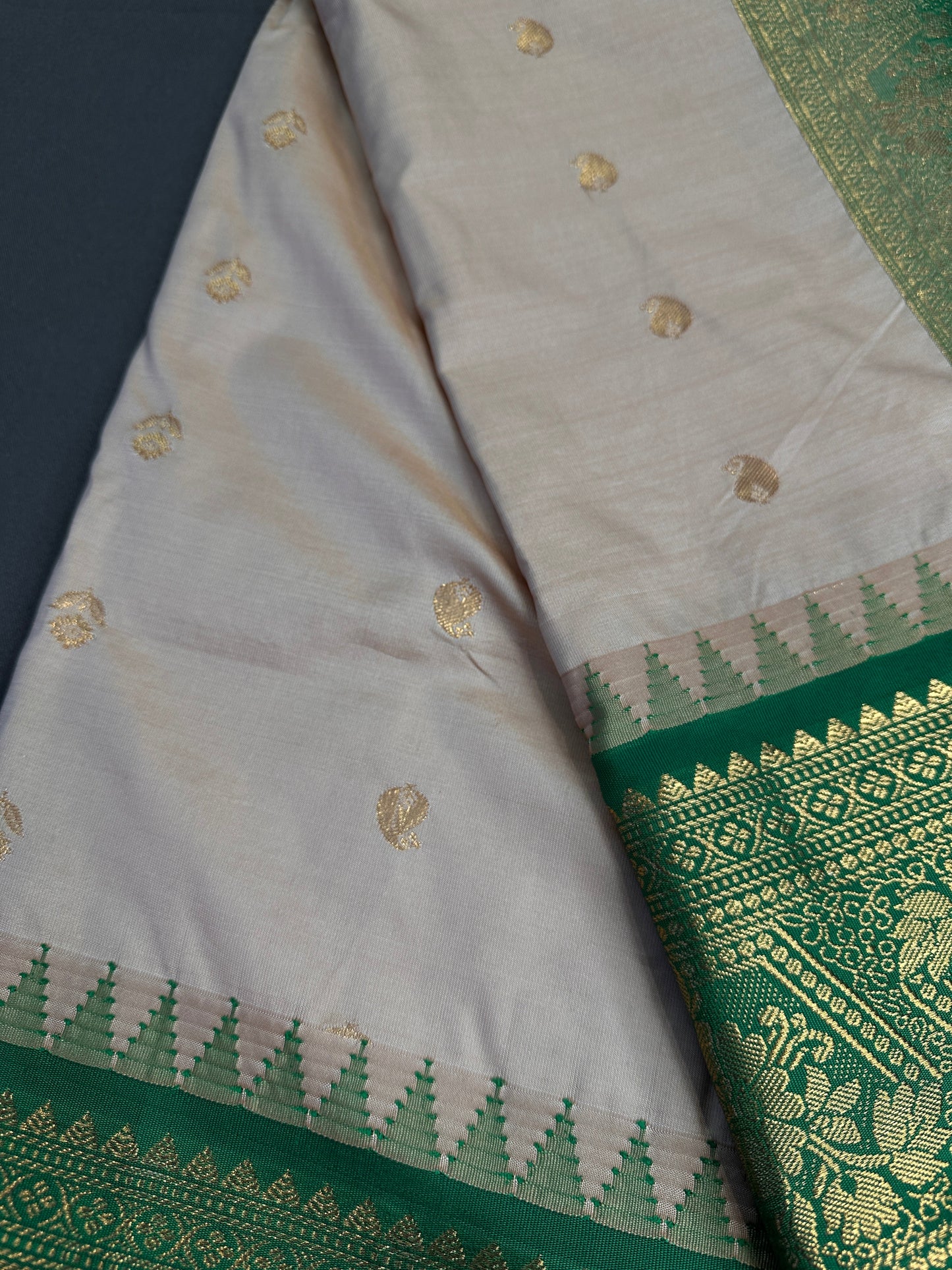 Semi Gadwal Silk Cream Green Saree