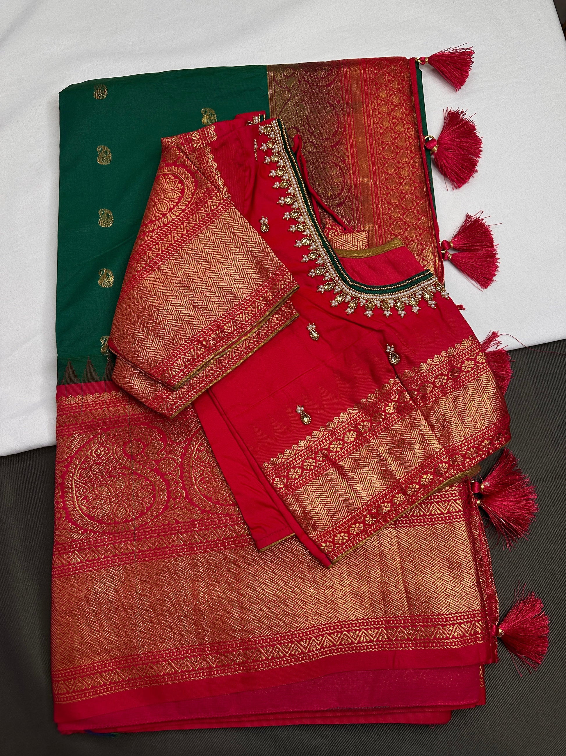 Semi Gadwal Silk Green Pink Saree