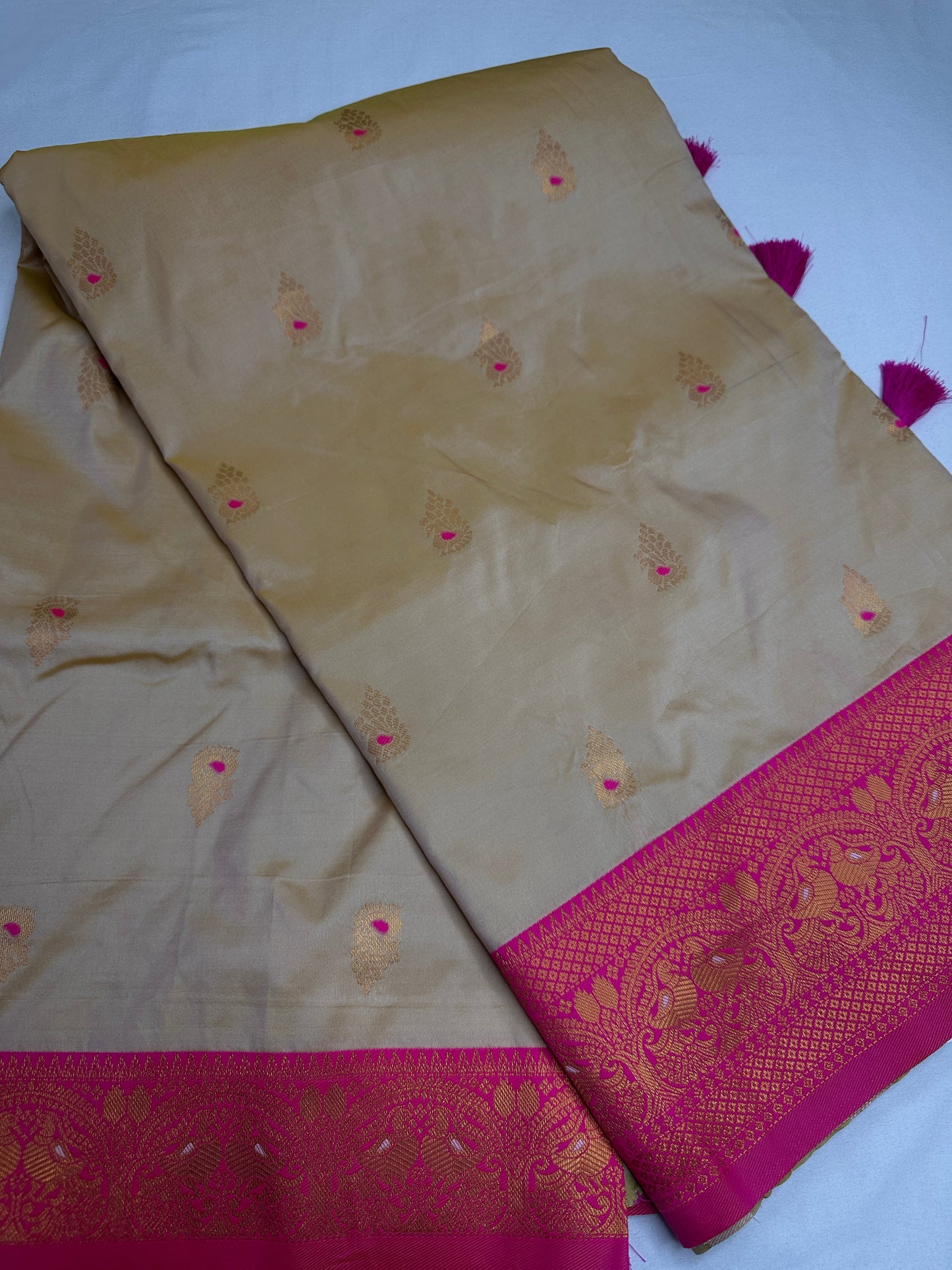 Paithani Silk Beigh Pink Saree - 