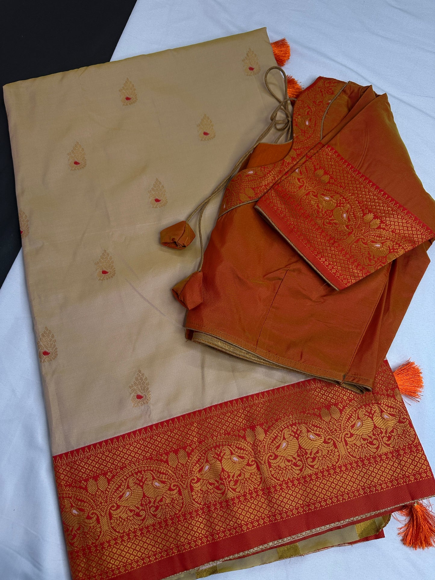 Paithani Silk Beige orange Saree - 