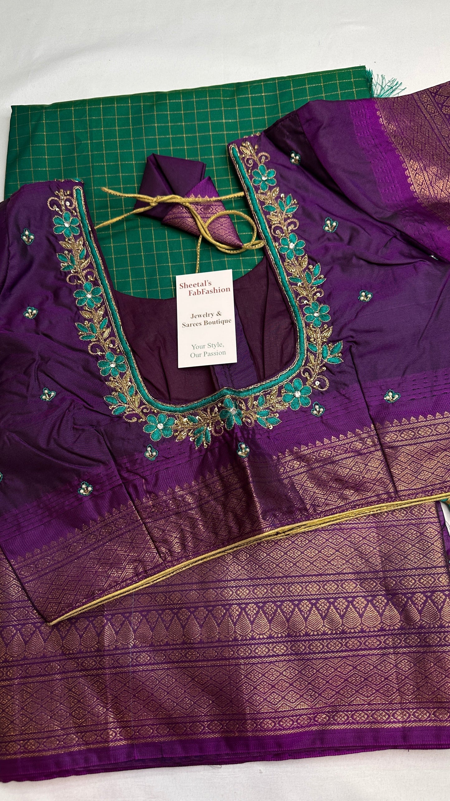 Semi Gadwal Silk Green Saree - 