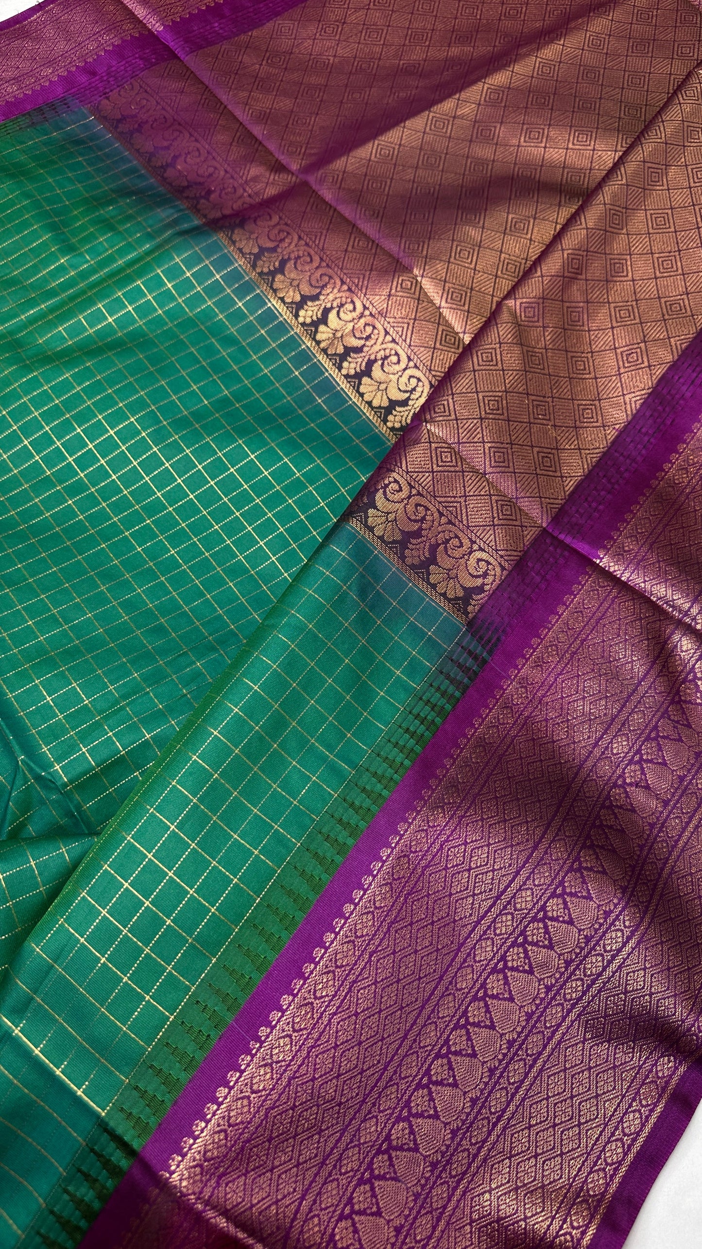 Semi Gadwal Silk Green Saree - 