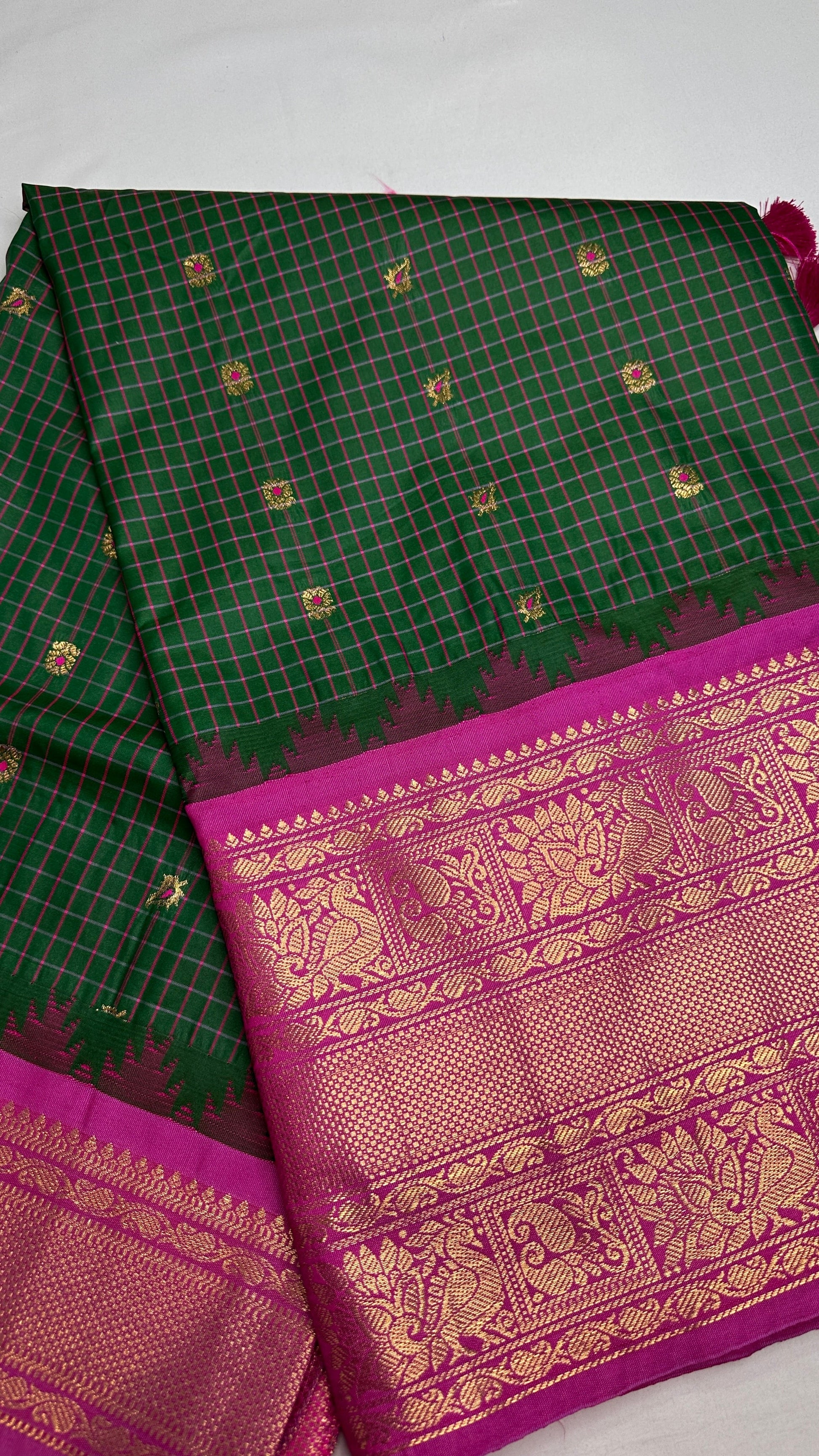 Check Semi Gadwal Silk Green Pink Saree - 
