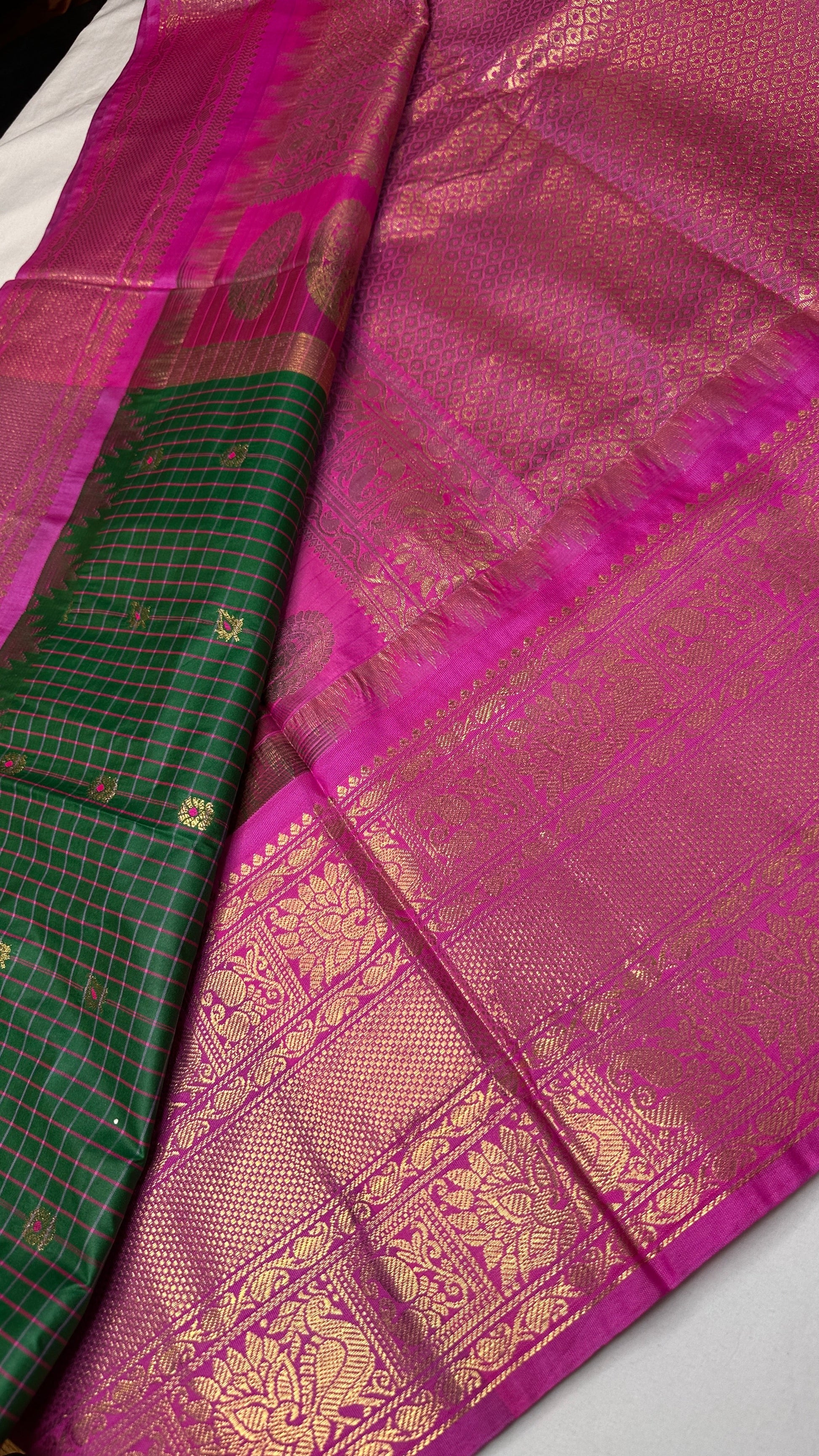 Check Semi Gadwal Silk Green Pink Saree - 