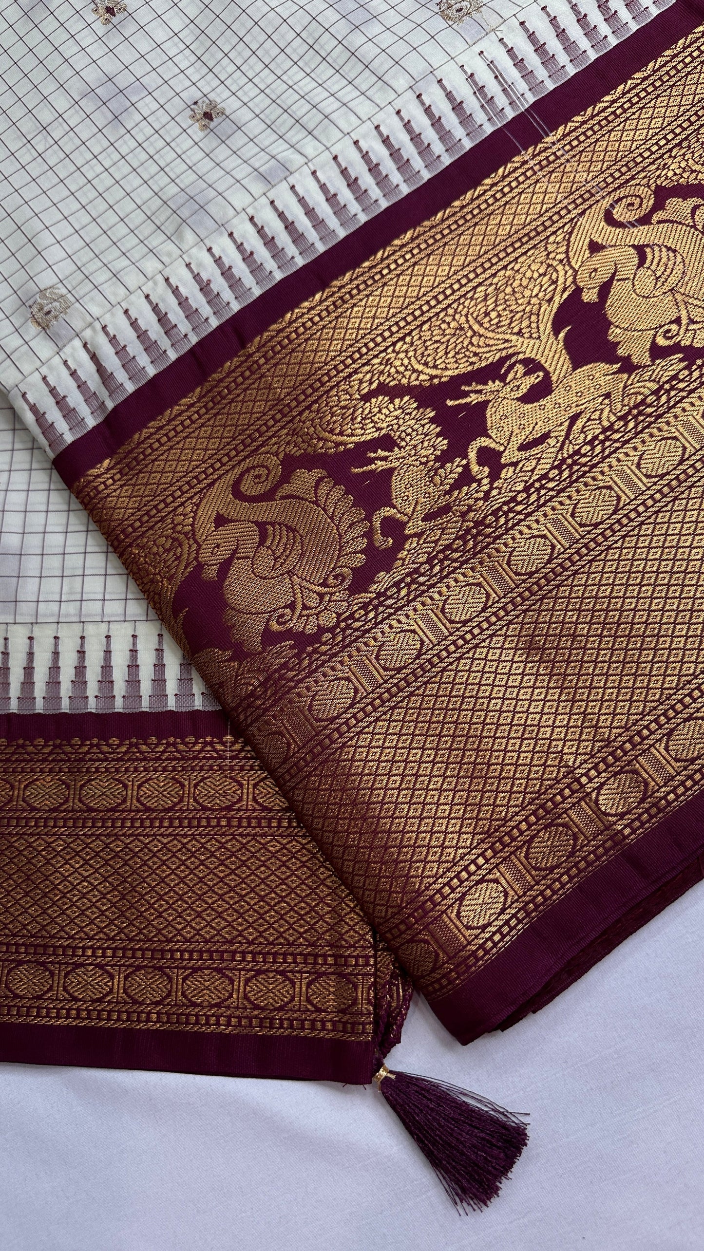 Check Semi Gadwal Silk Half White Maroon Saree - 