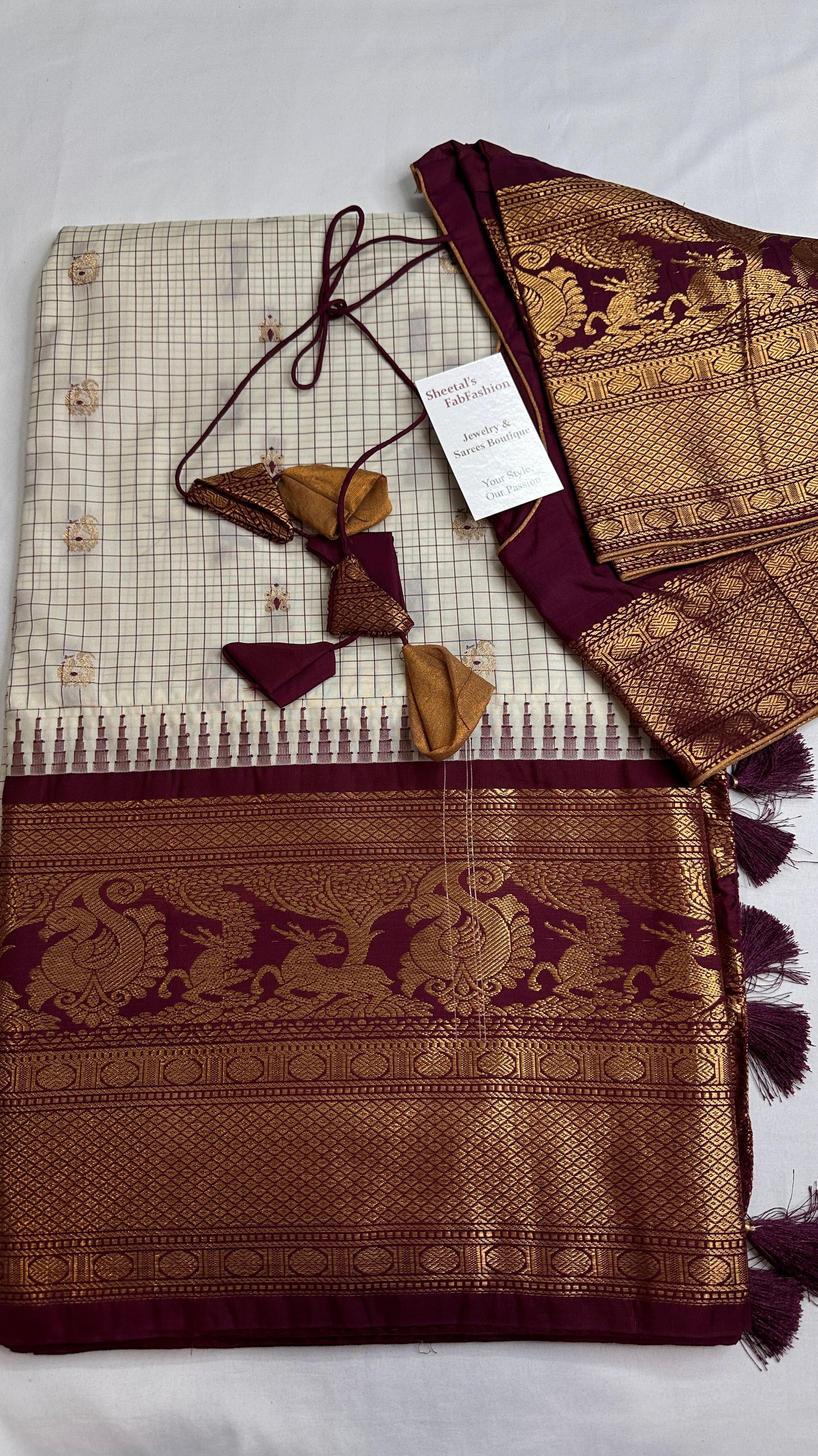 Check Semi Gadwal Silk Half White Maroon Saree - 