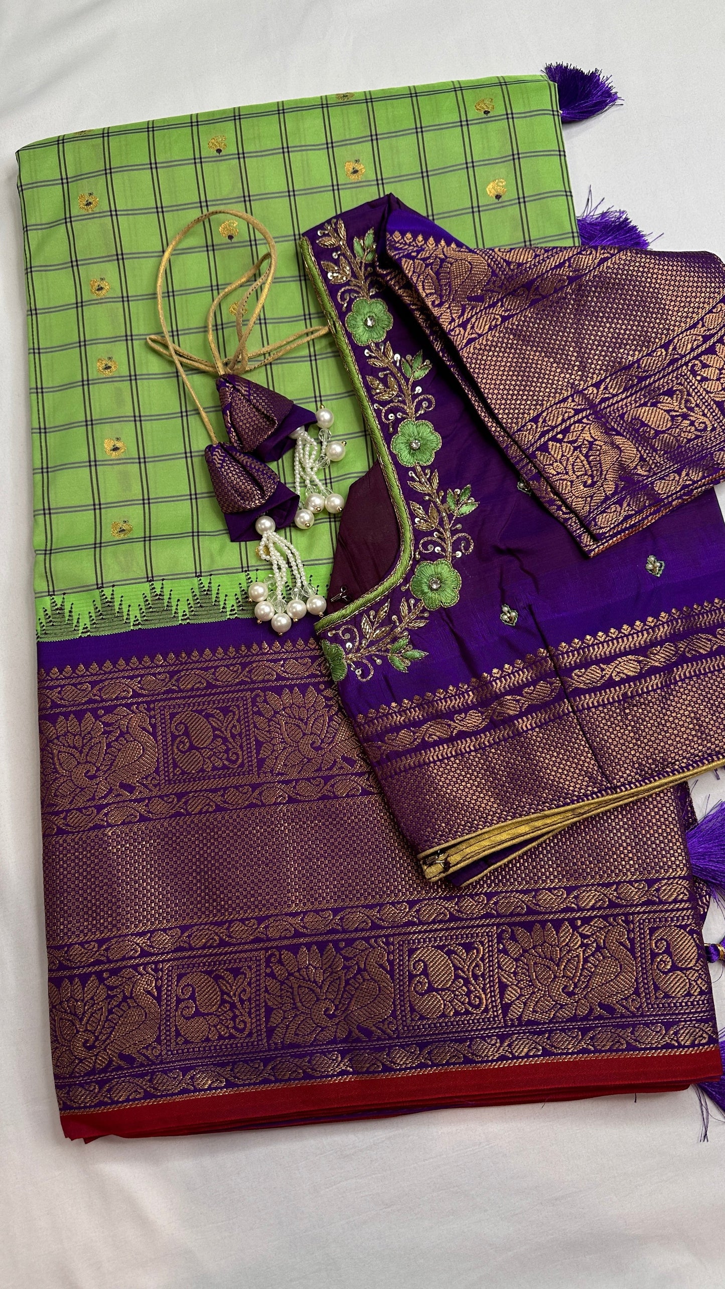 Green Check Semi Gadwal Silk  Saree - 