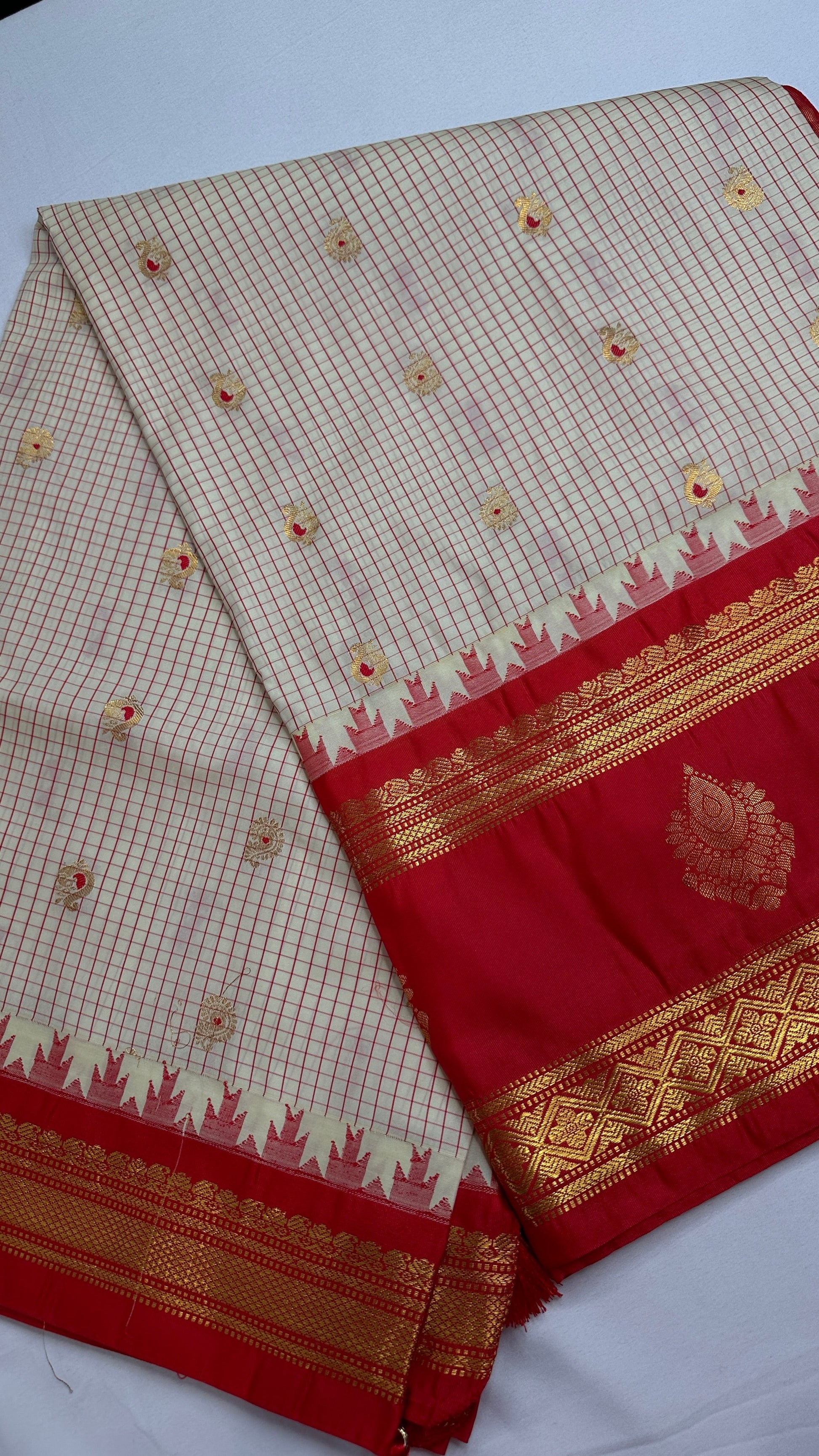 Cream Red Semi Gadwal Silk Saree - 