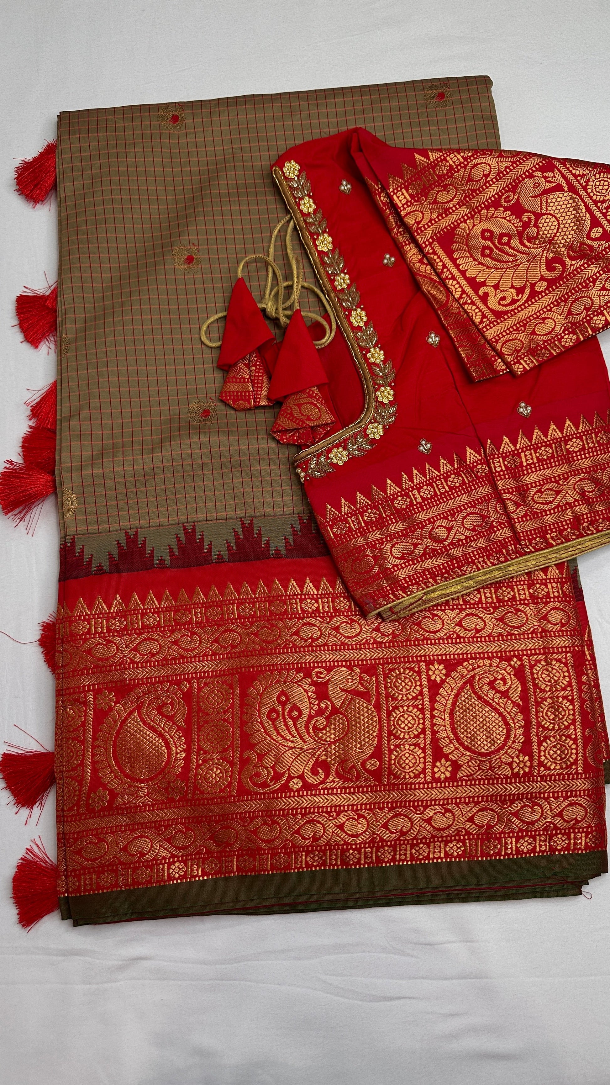 Green Red Check Semi Gadwal Silk  Saree - 