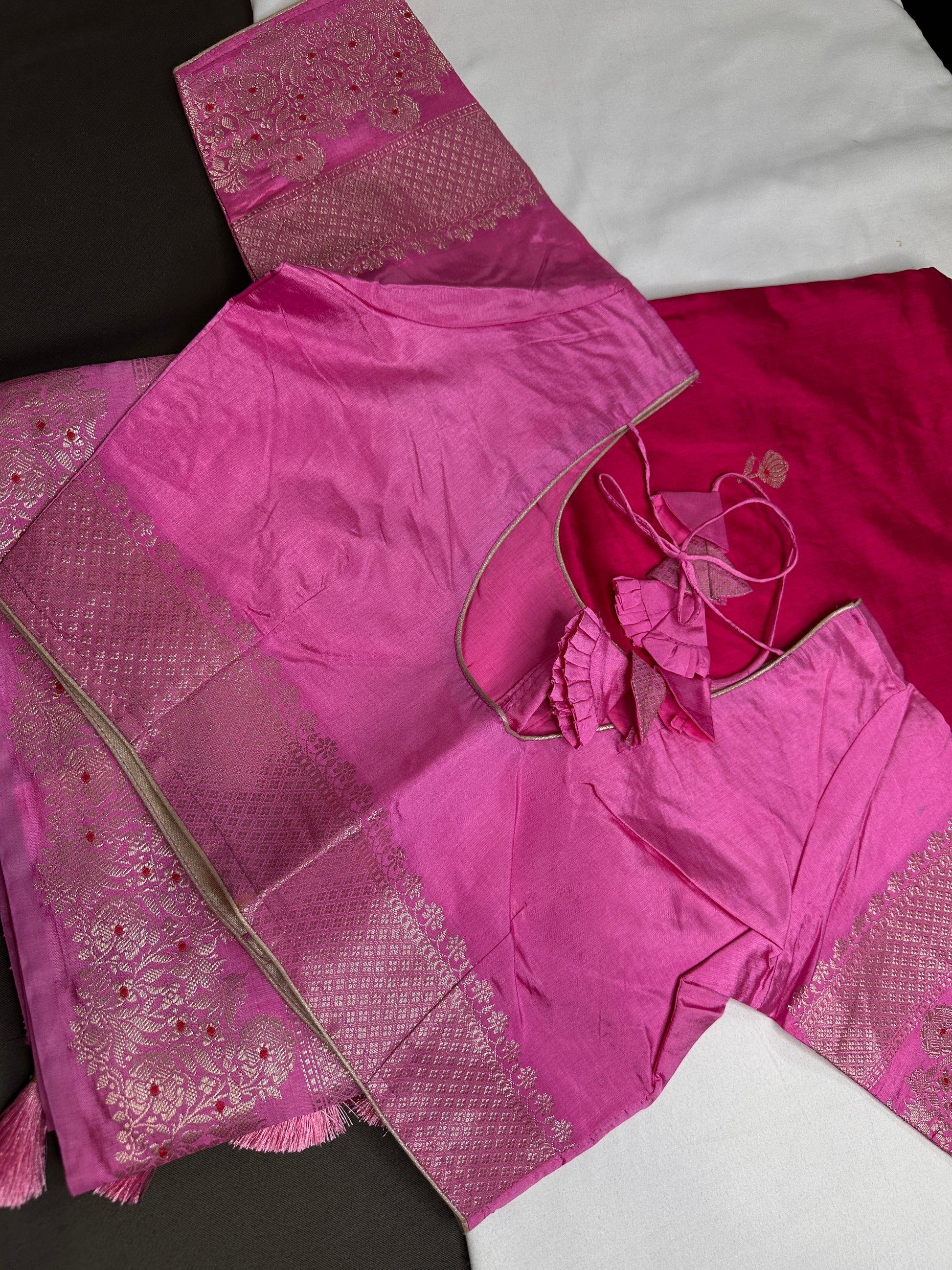 Pink Raw Mango Light Weight Silk Saree - 