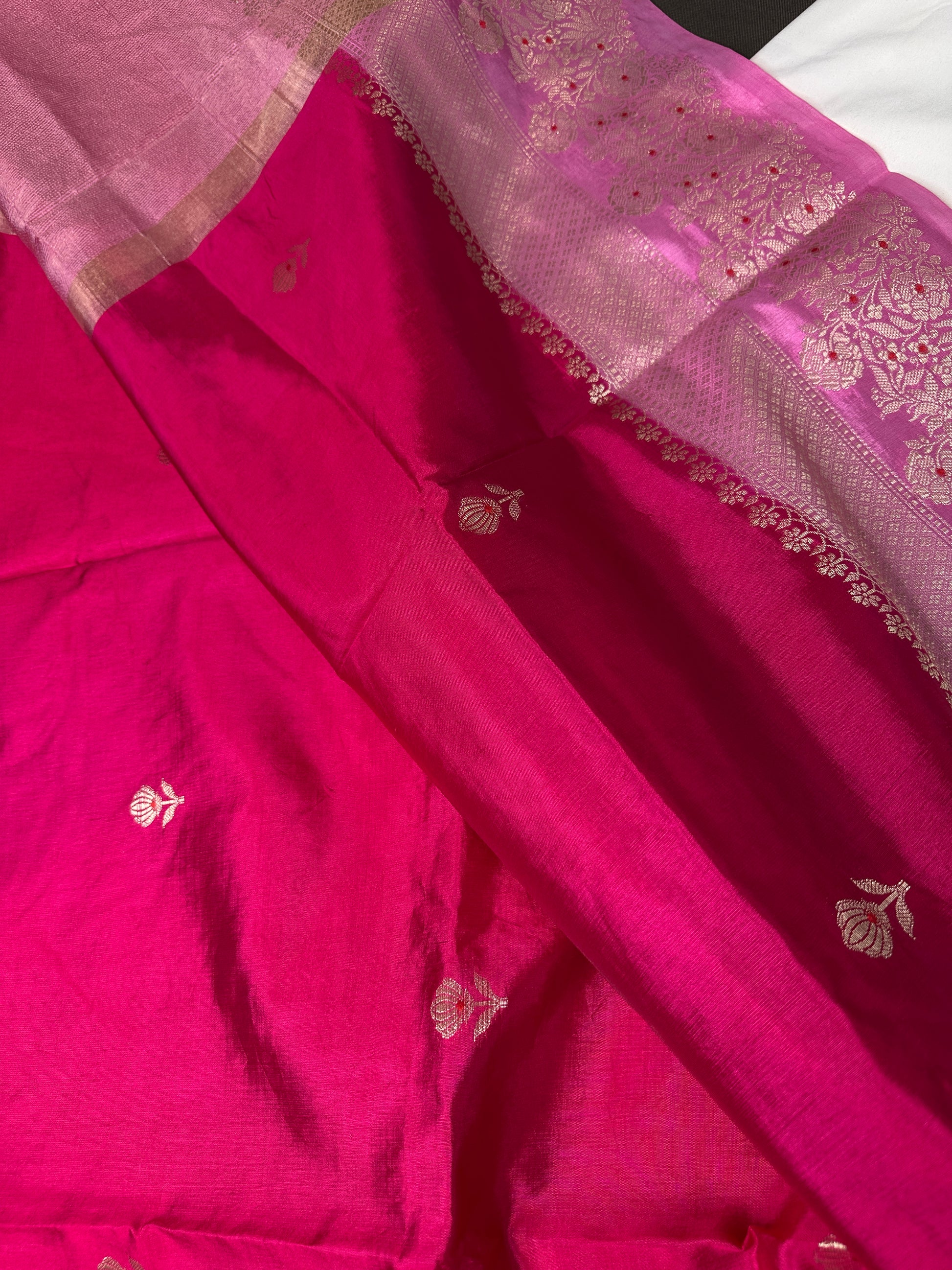 Pink Raw Mango Light Weight Silk Saree - 