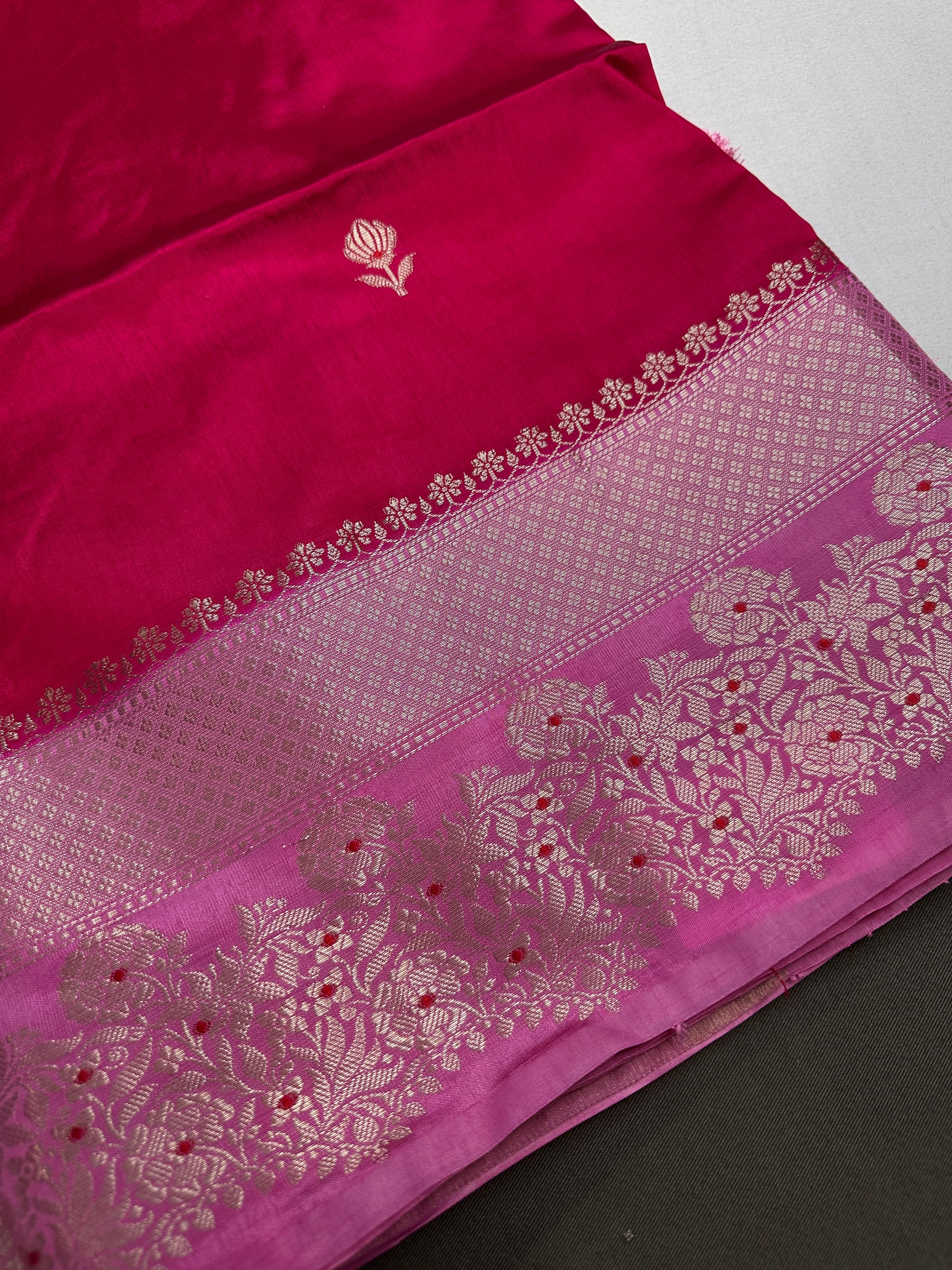 Pink Raw Mango Light Weight Silk Saree - 