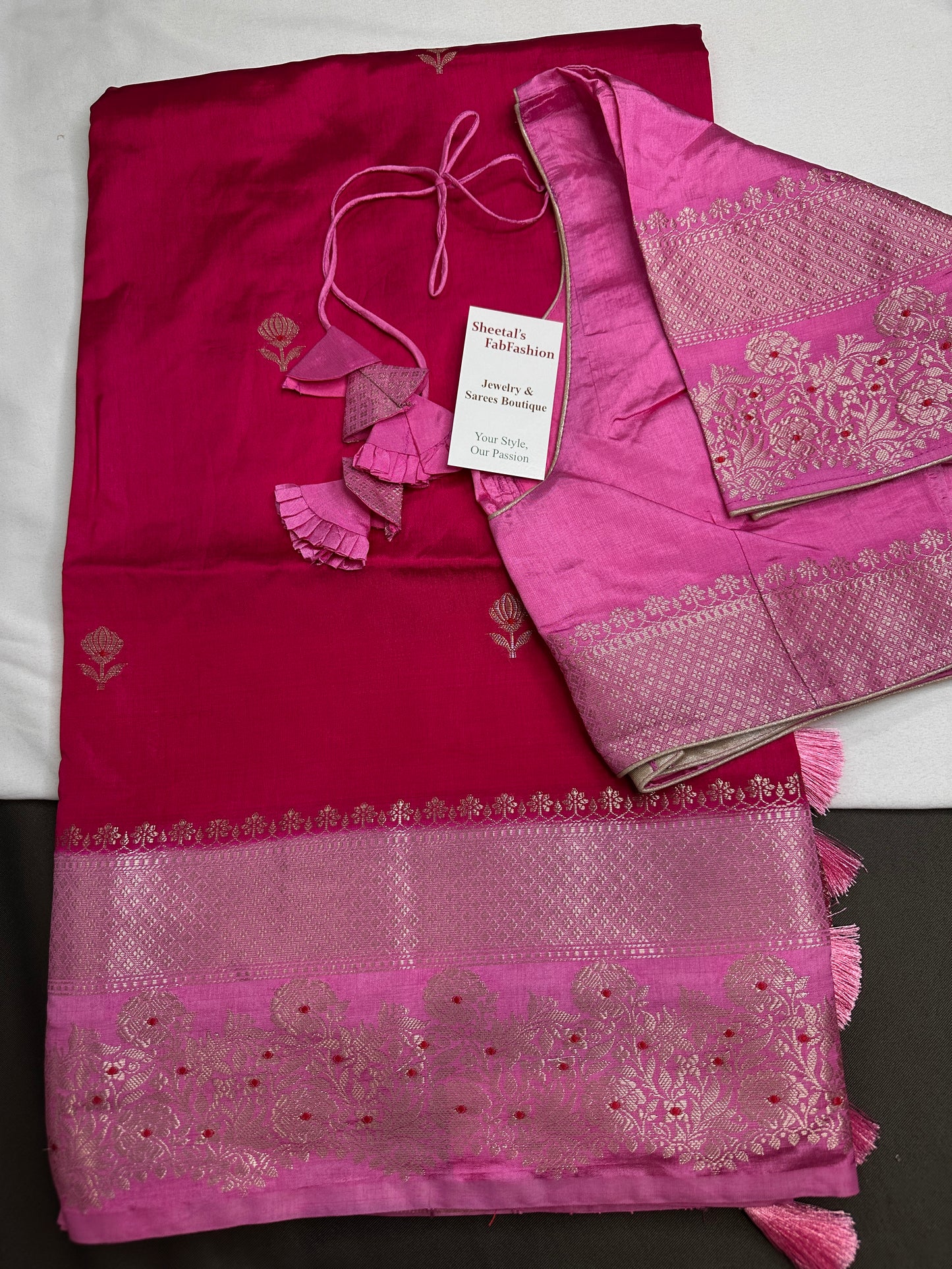 Pink Raw Mango Light Weight Silk Saree - 