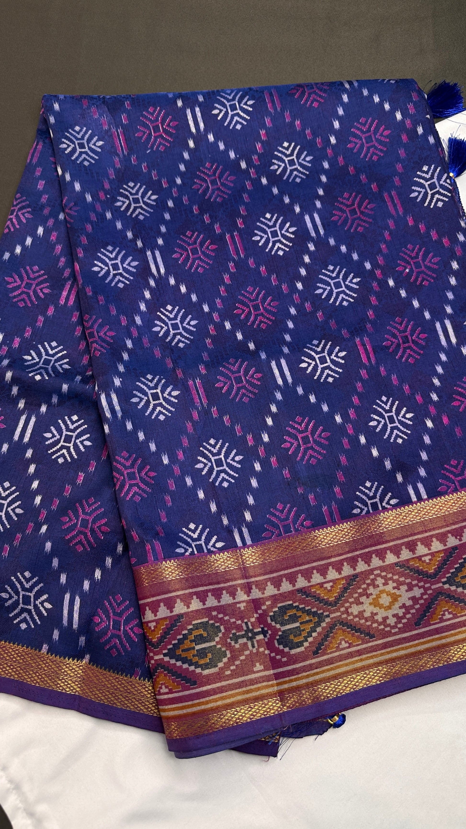 Blue Pink Patola Ikkat Light Weight Silk Saree - 
