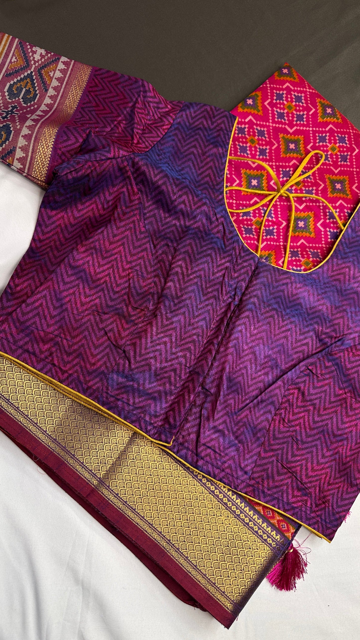 Pink Purple Patola Ikkat Light Weight Silk Saree - 