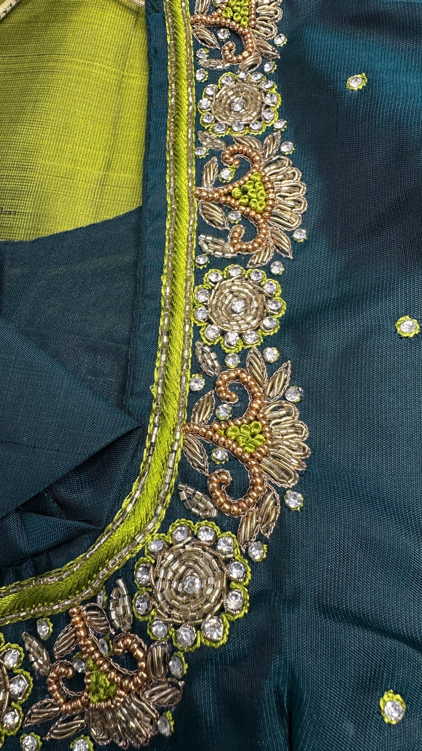 Pure Silk Handloom Dharmavaram Pattu Light Weight Saree - 