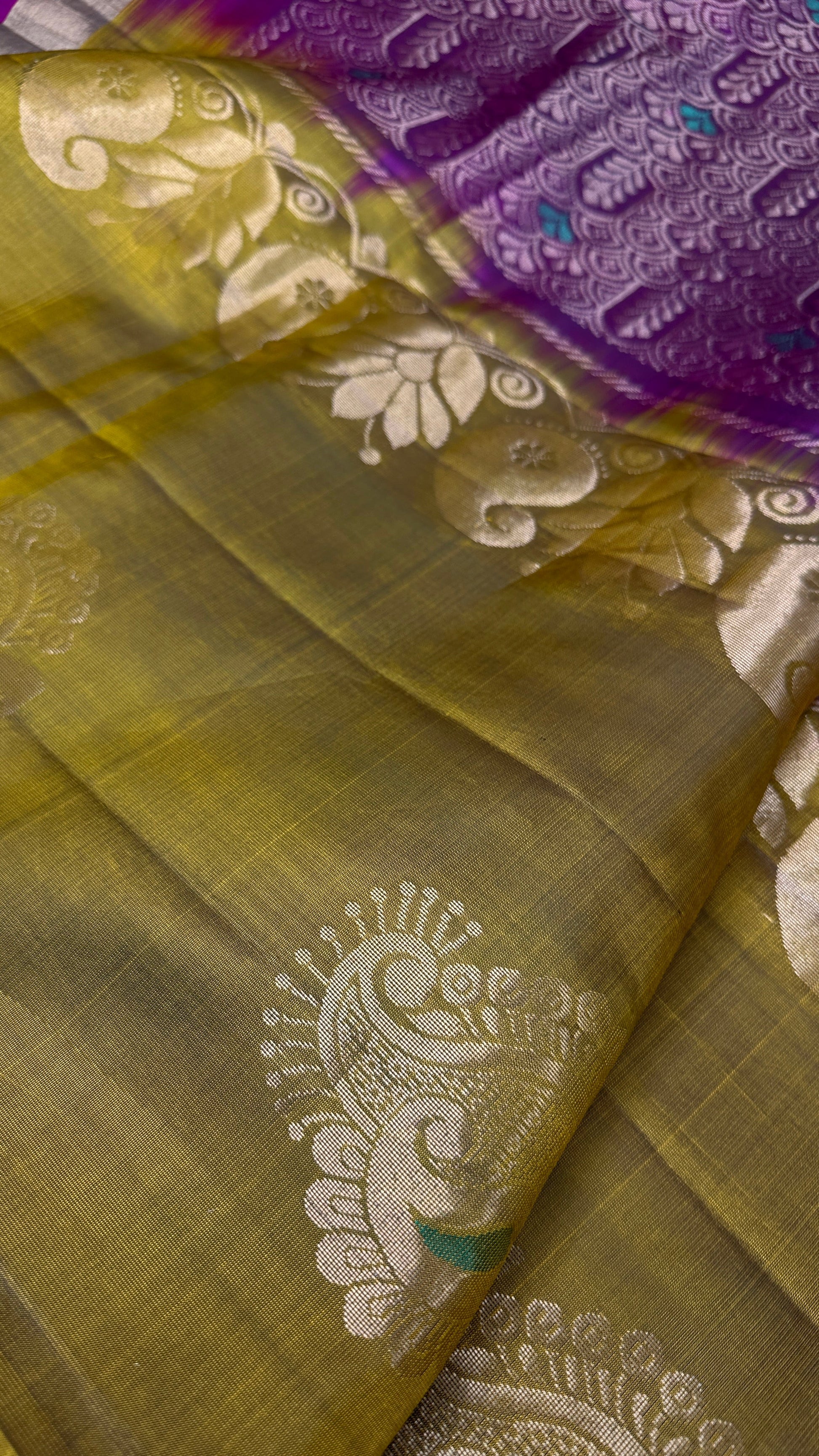 Pure Silk Handloom Dharmavaram Pattu Light Weight Saree - 